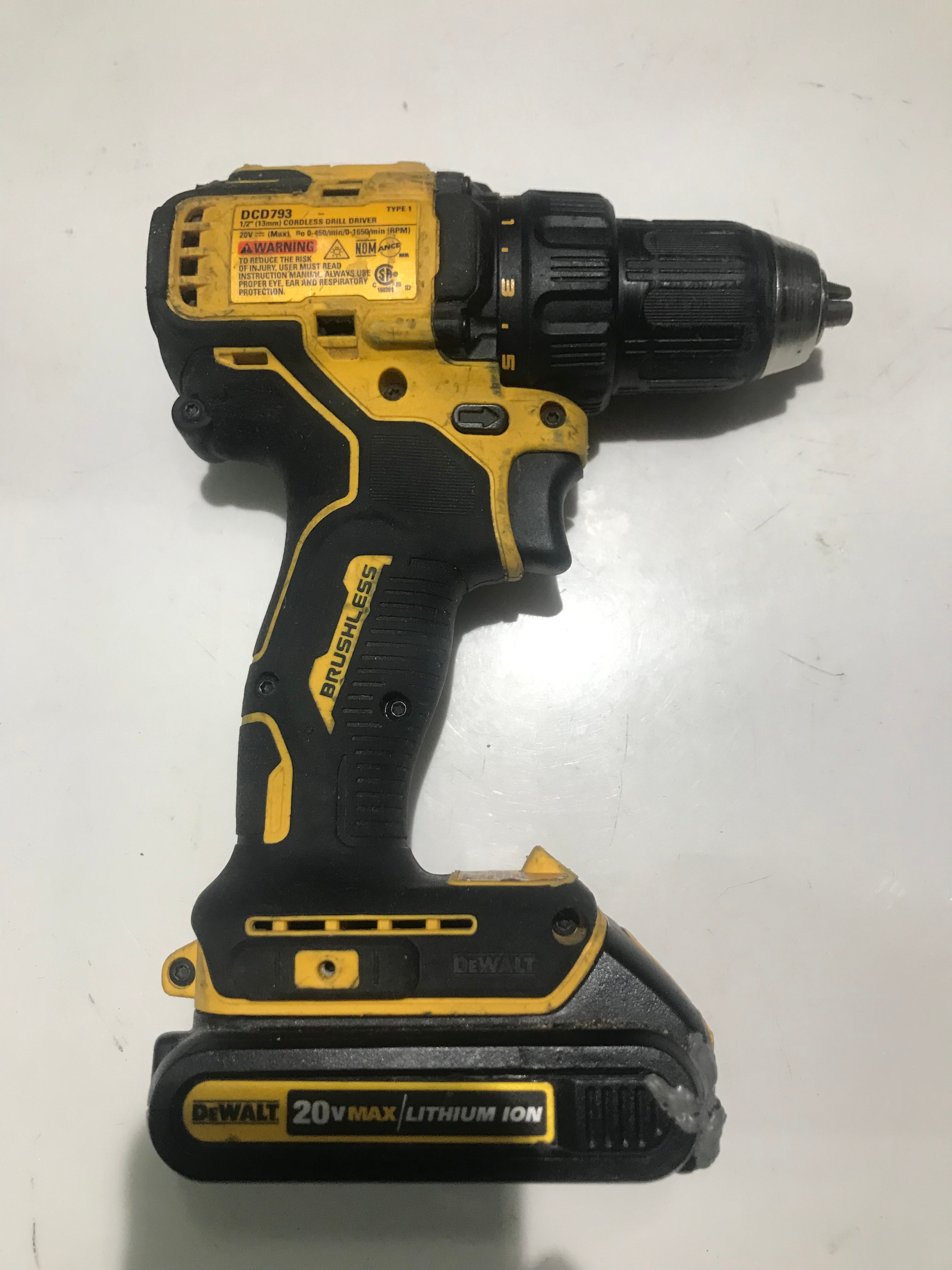 Dewalt drill, 20V Brushless, small size