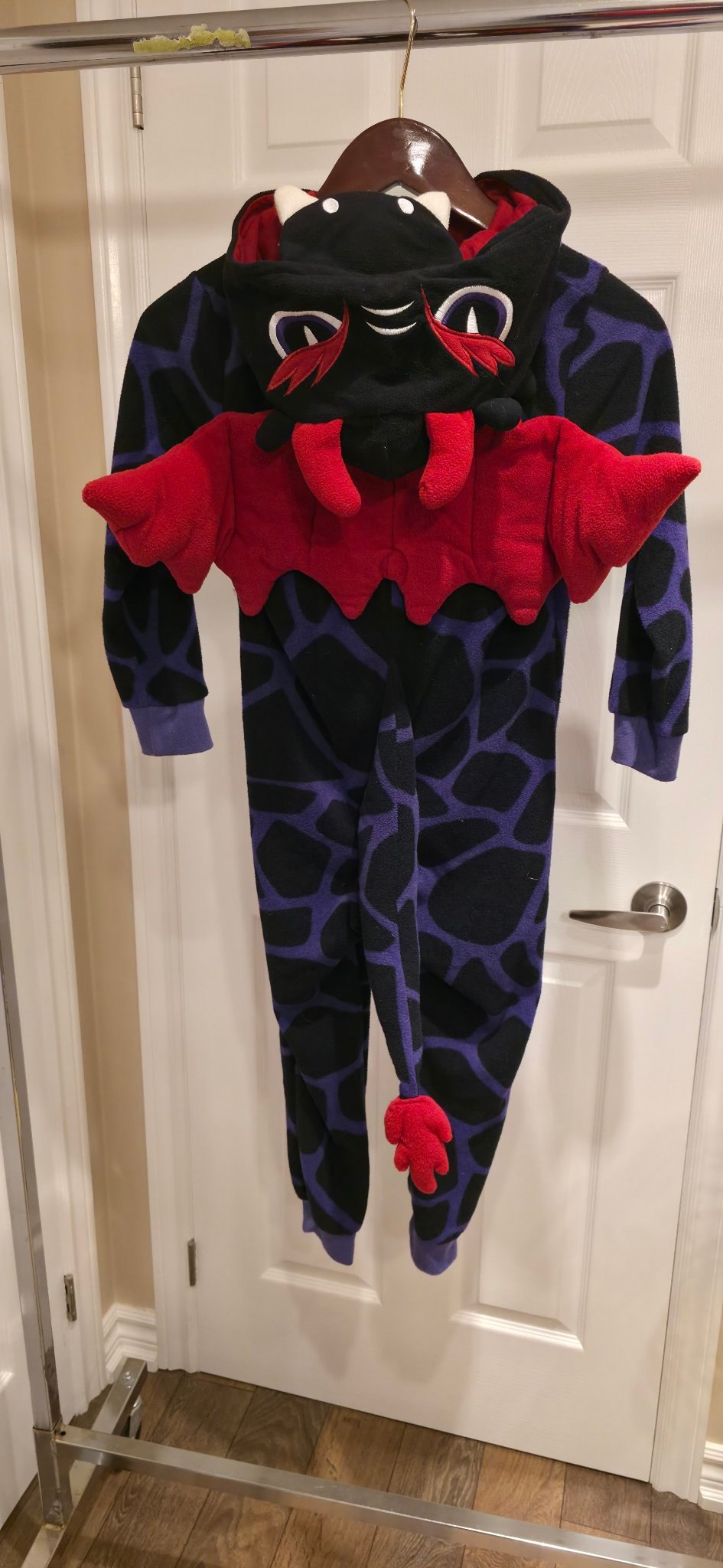 Kids FUNZIE dragon onesie 5/6, Halloween costume - photo 3