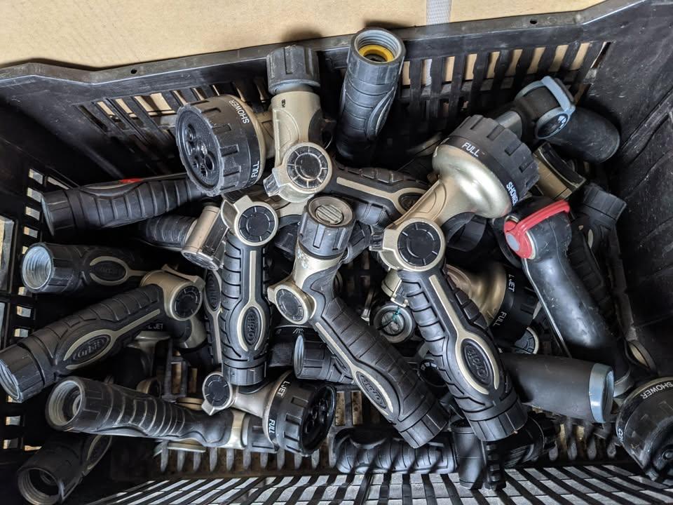 orbit water nozzles. $5 for small one, $10 for a kit - photo 2