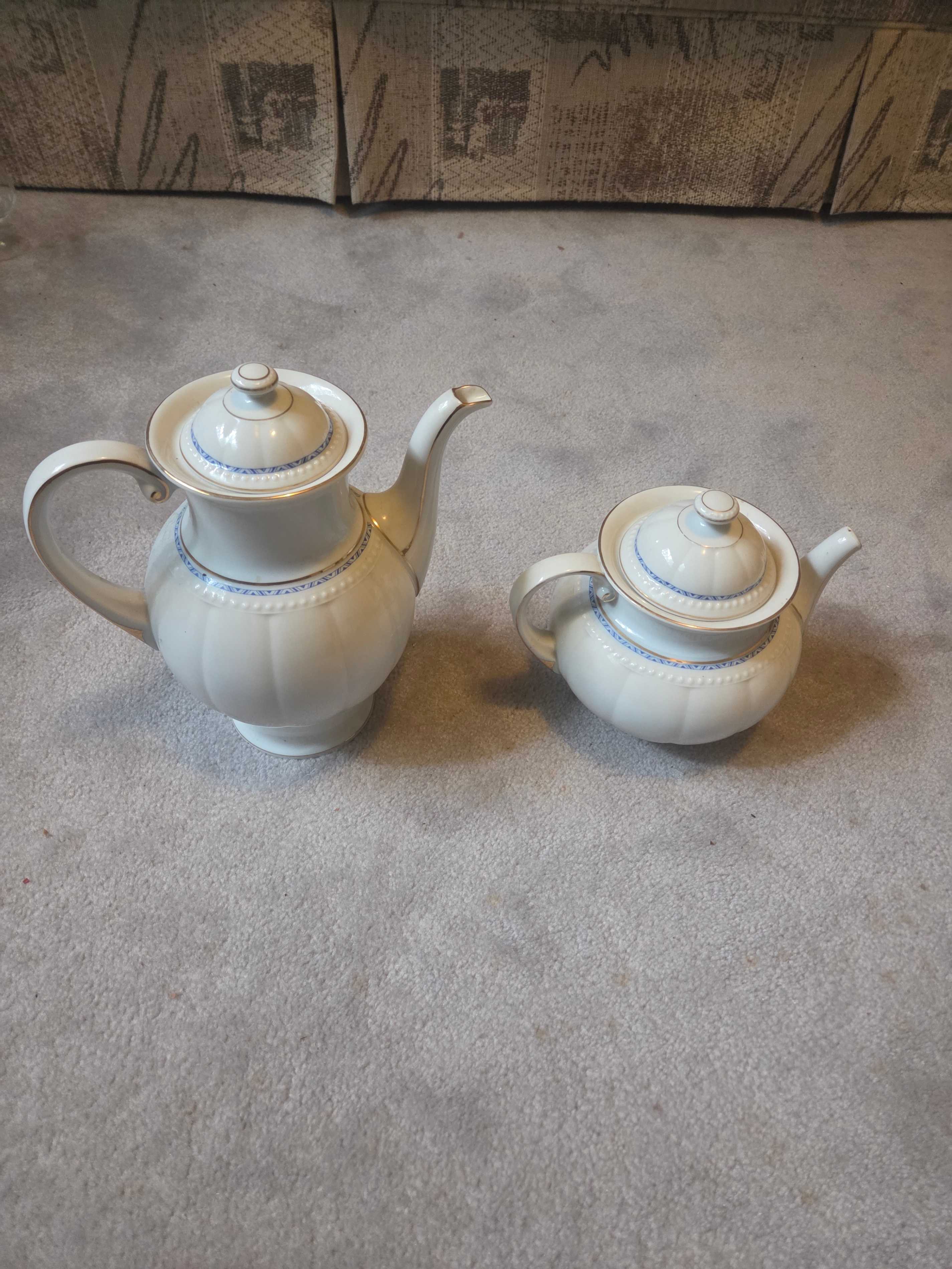 Vintage K&A Krautheim Selb Bavaria Porcelain Coffee Pot & Teapot - photo 2