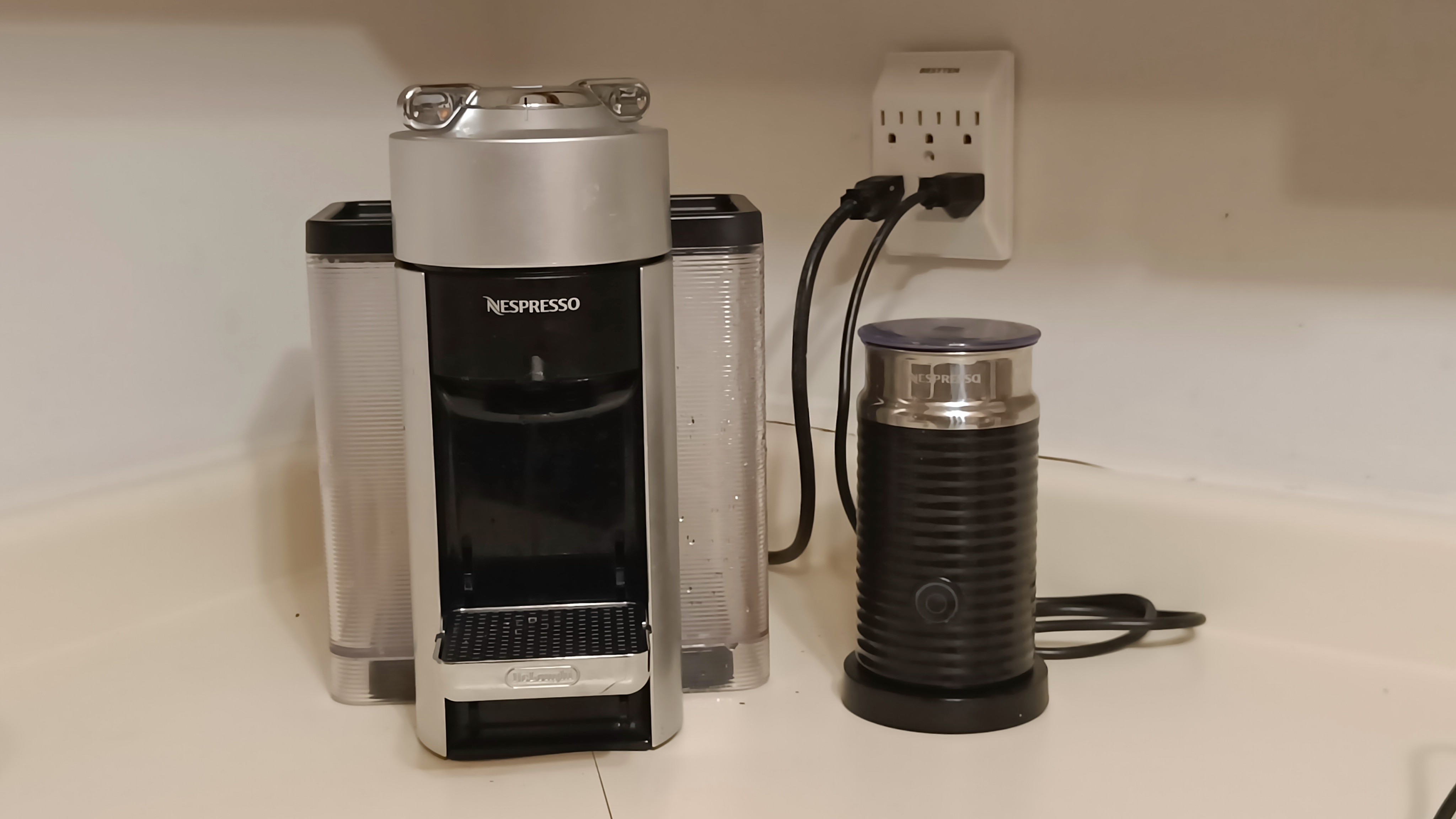Nespresso Vertuo Coffee Machine + Aeroccino Milk Frother
