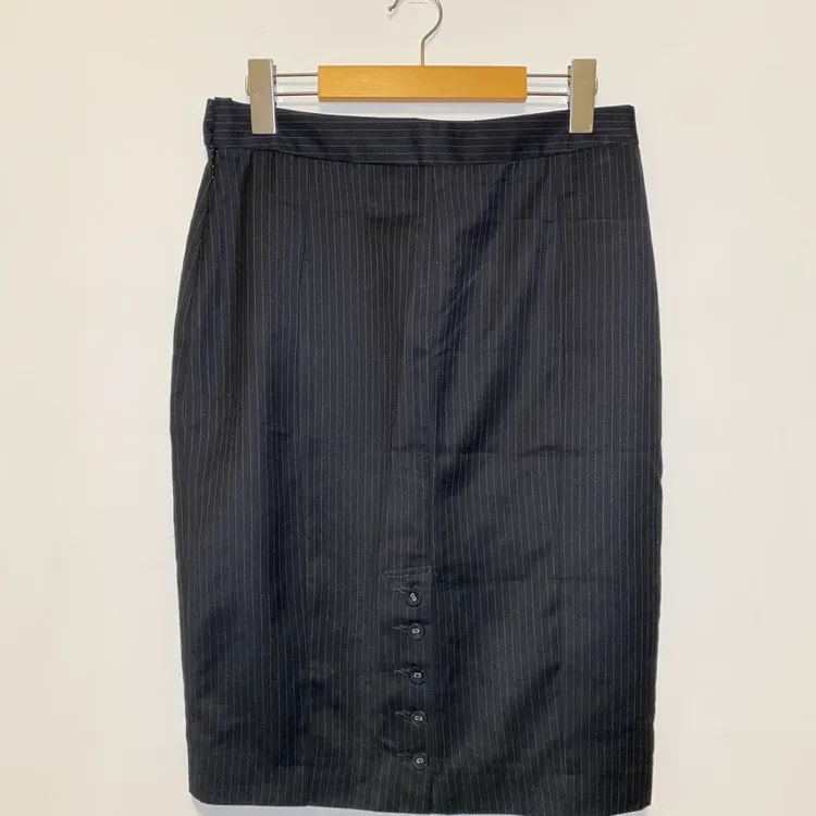 Van Heusen Black Pinstripe Pencil Skirt – New, Size 30