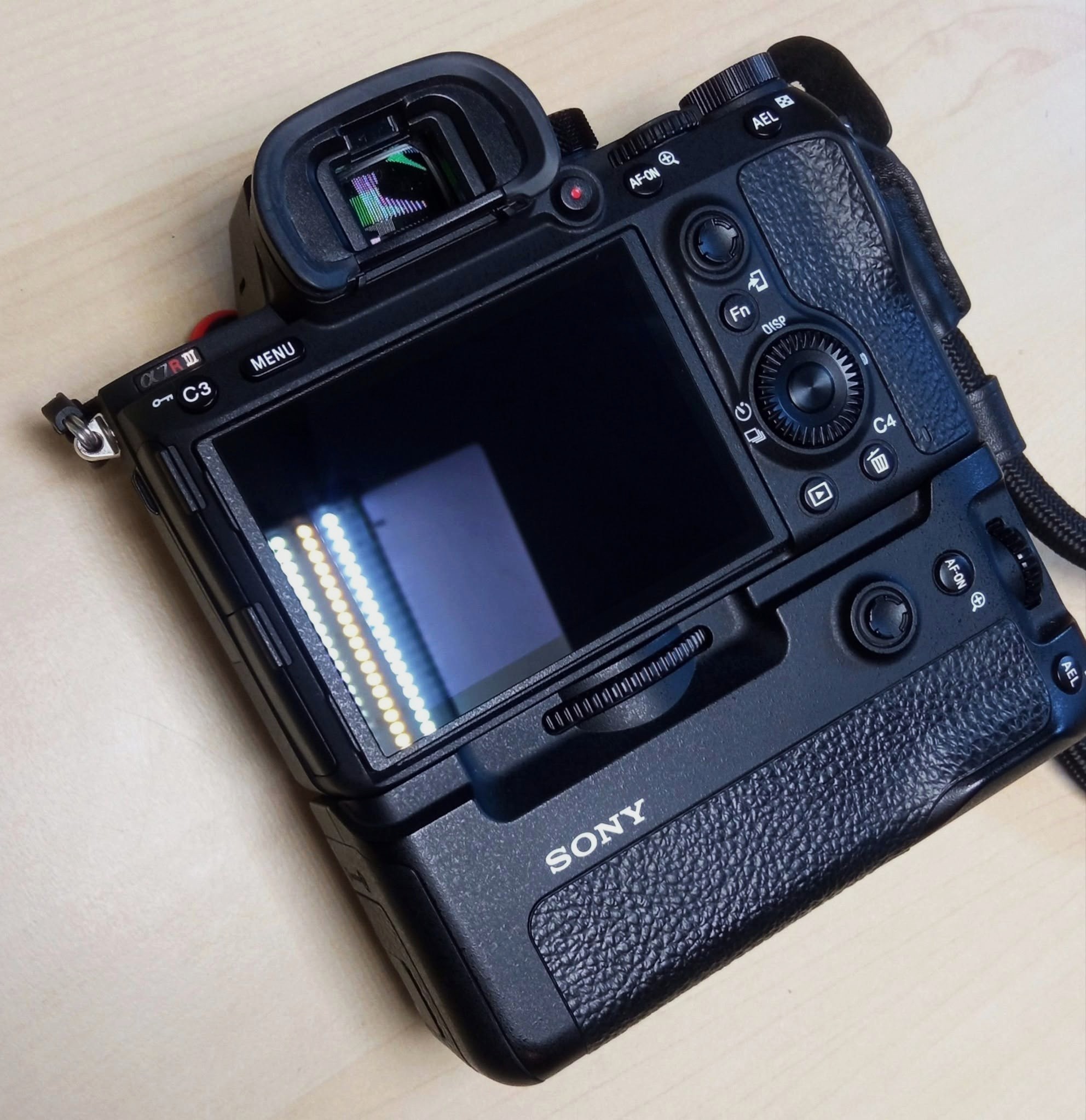 Sony A7R IIIA + Grip - 42MP camera - photo 2