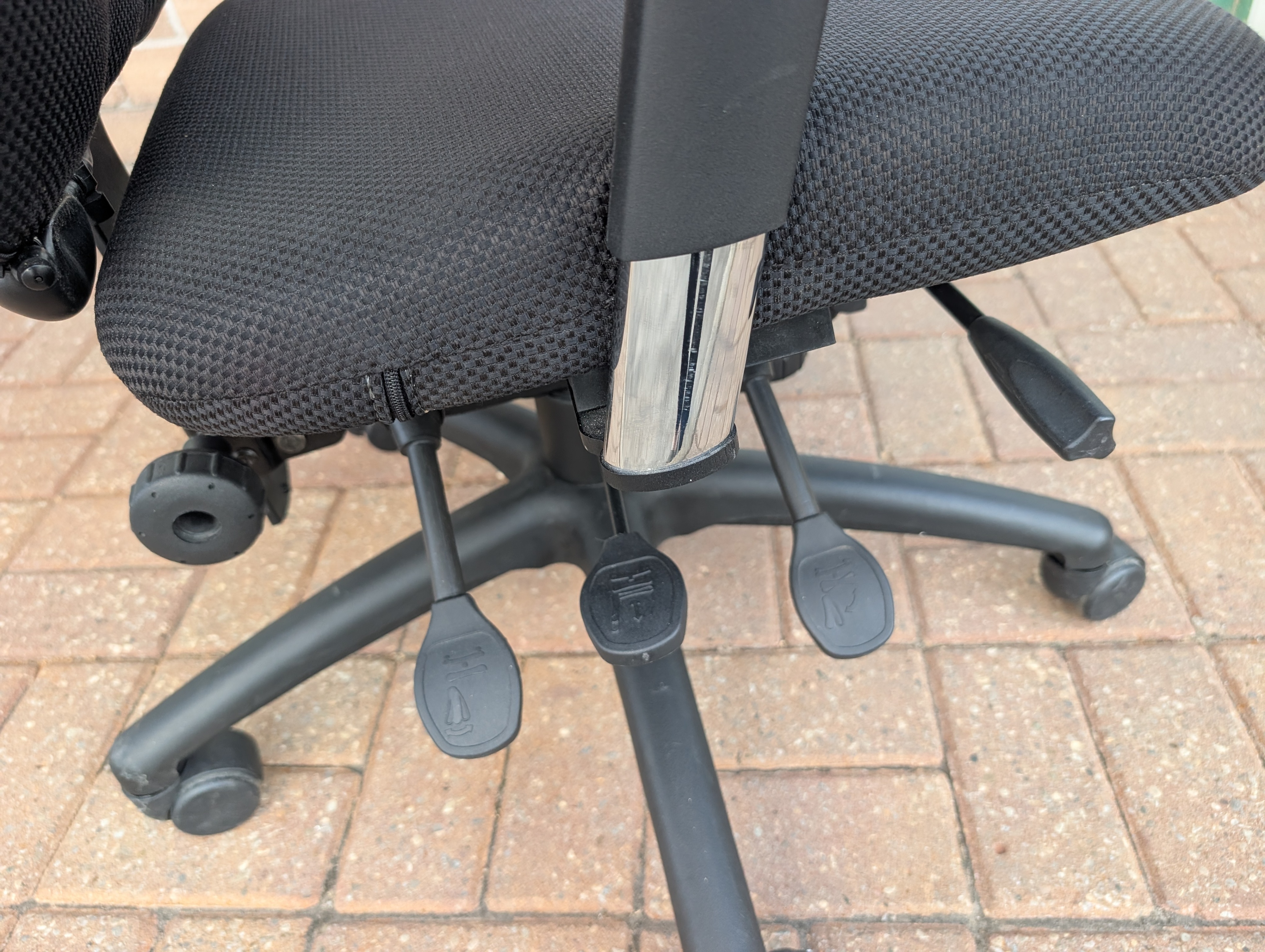 ADI Désir DRD High-Back Ergonomic Office Chair - photo 3