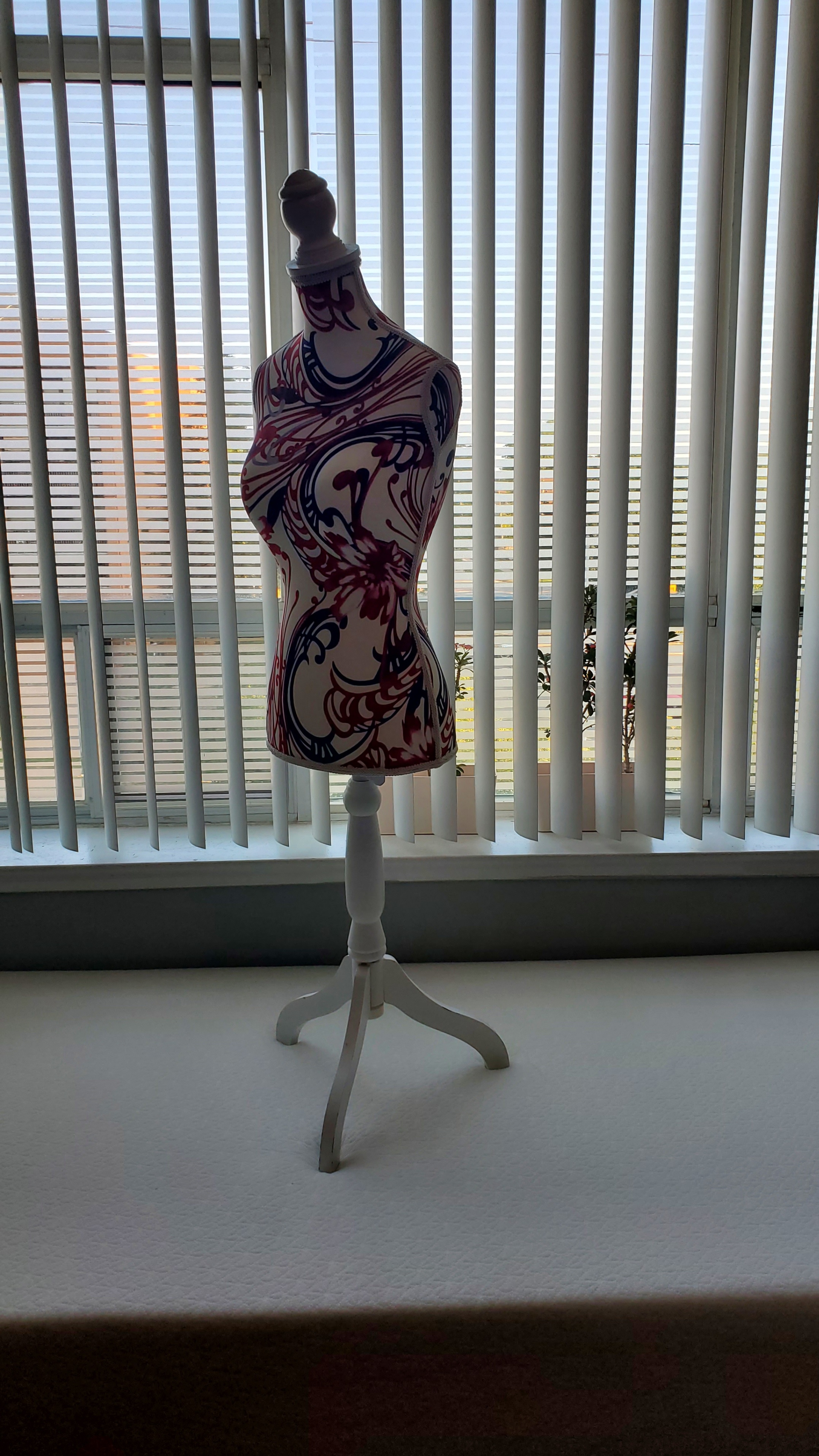 Basic Dress Form Mannequin with Adjustable Tripod Stand - photo 3