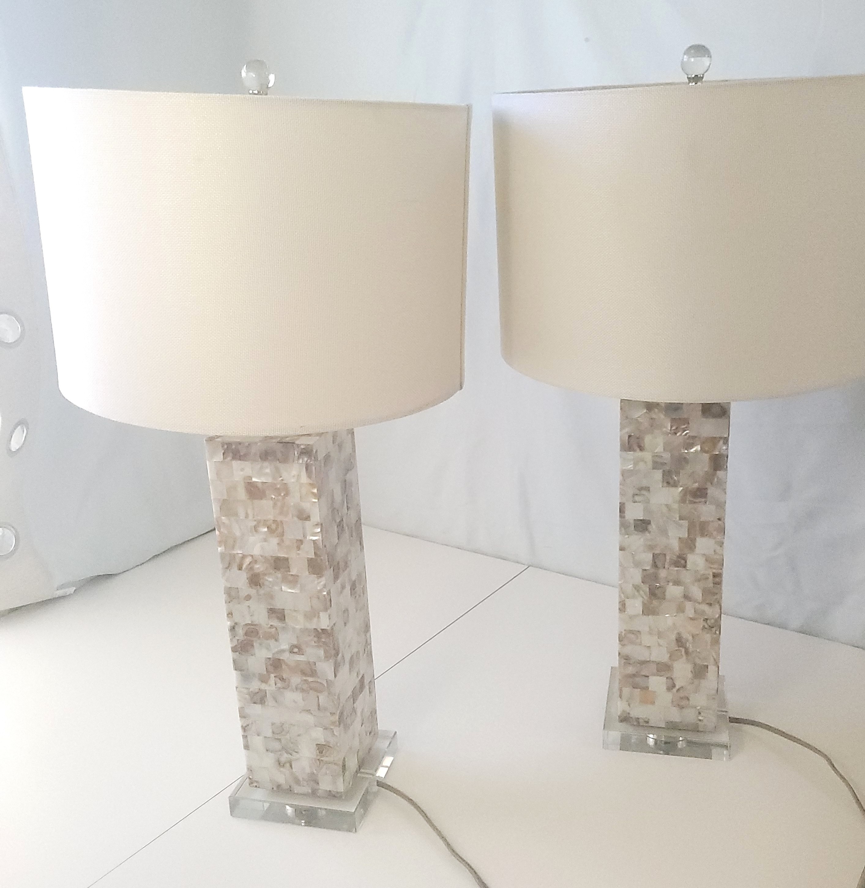 Pair of Safavieh Mother of Pearl Mosaic Column Table Lamps - photo 2