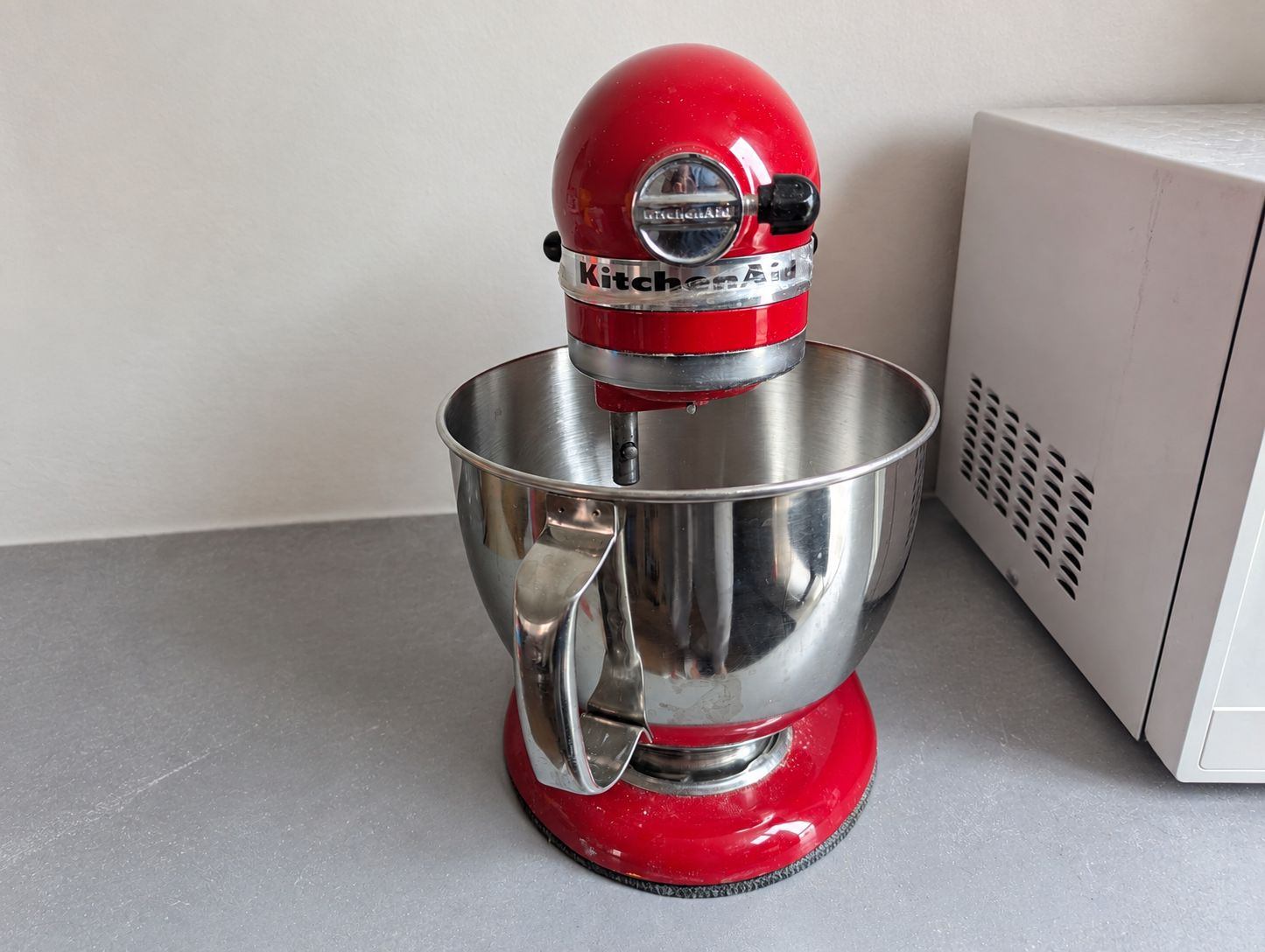 Moving Sale – KitchenAid Artisan 5-Qt Mixer