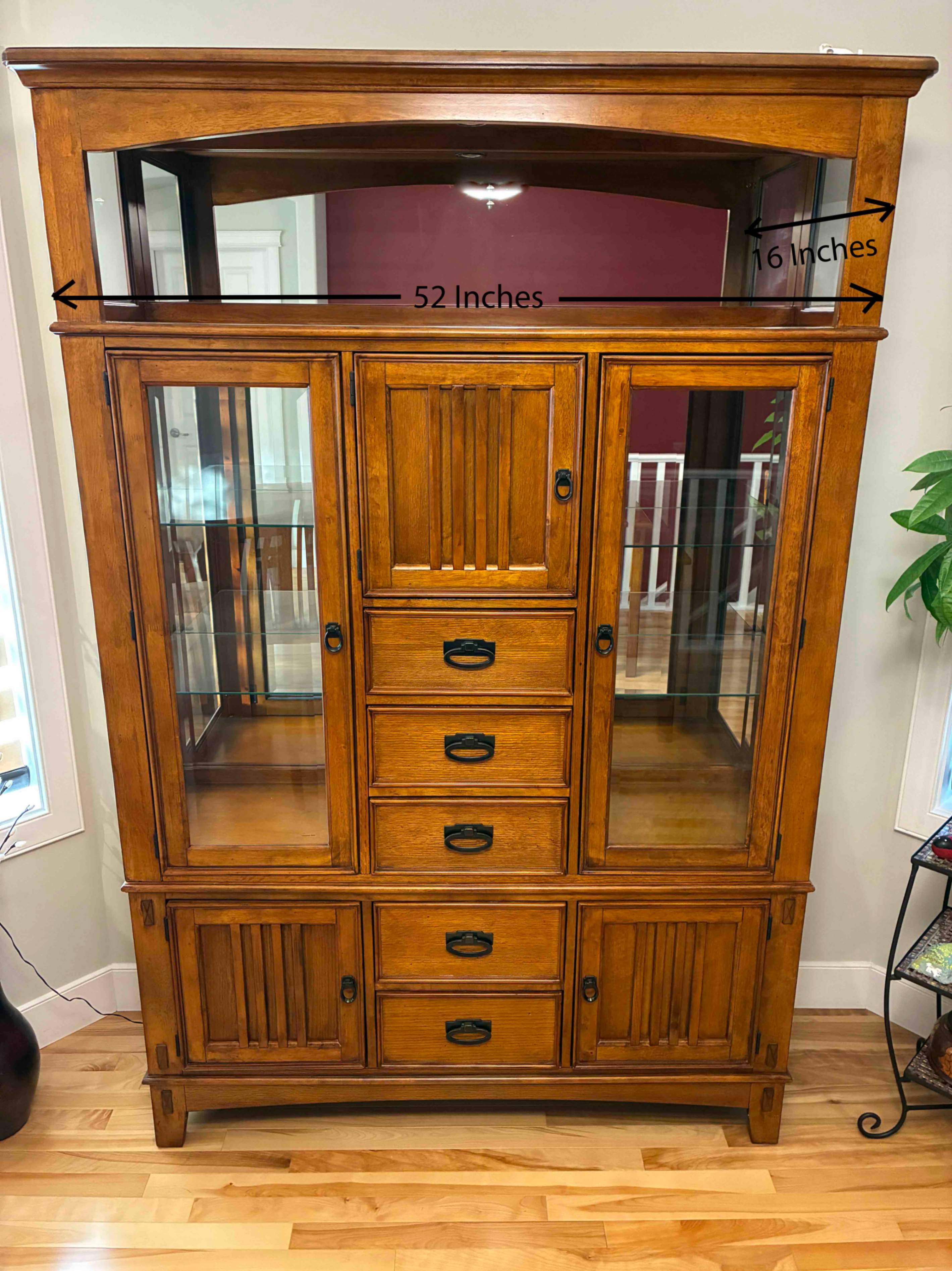 Full Dining Set with Extension and Hutch