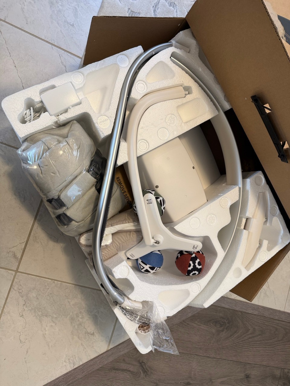 Uppababy Mamaroo Baby Swing - New In Box - photo 2