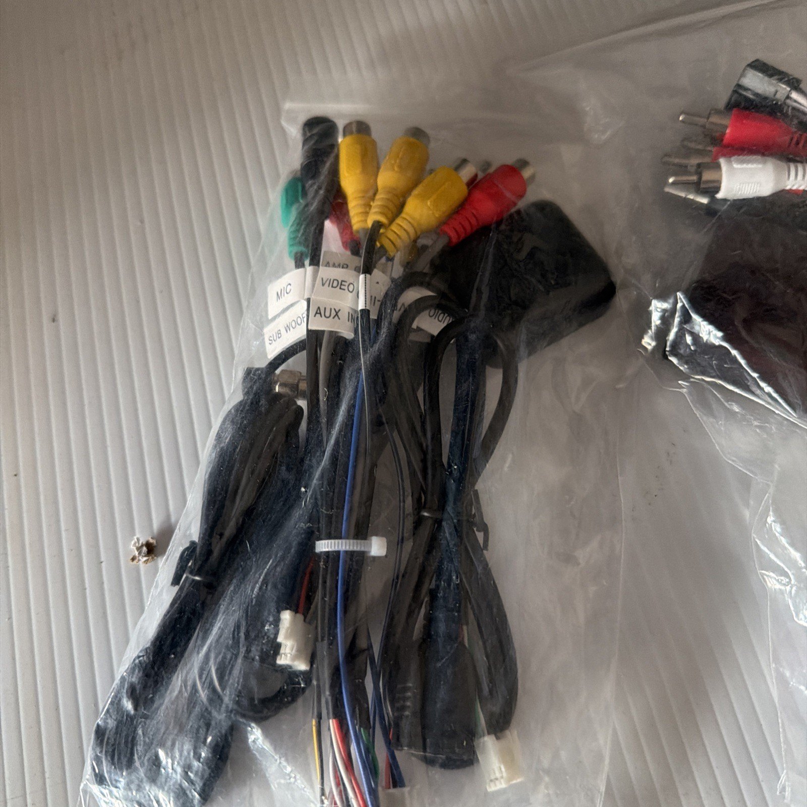 AUMUME 10.1in Android 14 Car Stereo Kit - photo 5