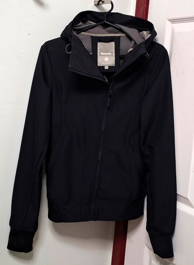 Bench Woman's Full-Zip Hooded Softshell Jacket Excellent Shape