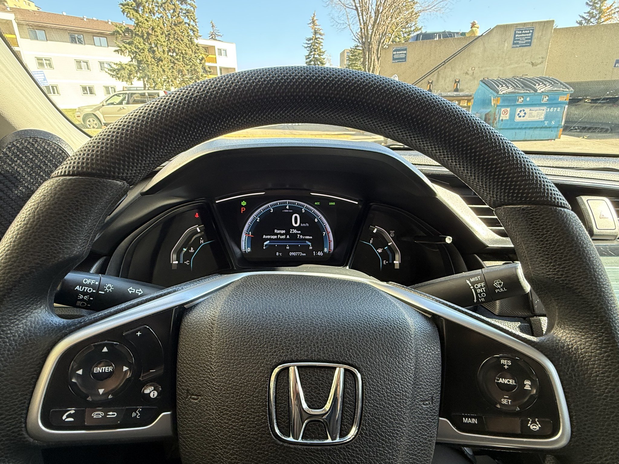 2021 Honda Civic LX Sedan – Silver – 91,000 km - photo 4