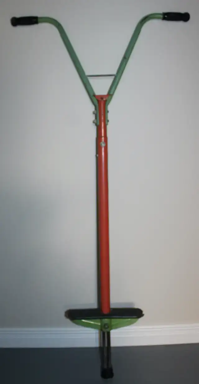 Vintage 60s 70s Daisy Pogo Stick Hippity-Hop Jumping Stick