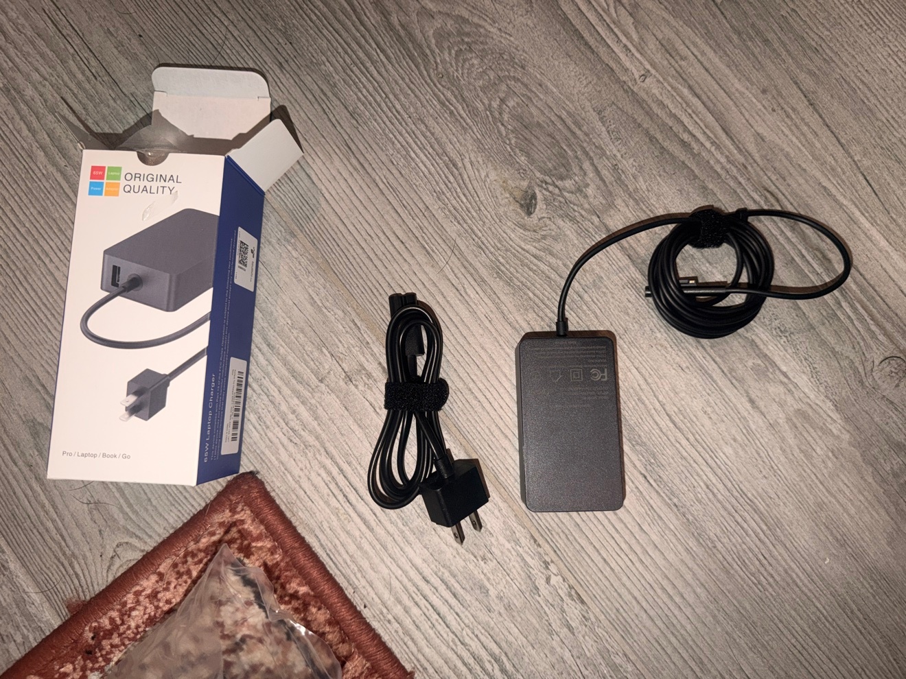 65W Surface Charger for Microsoft Surface Pro / Laptop - photo 2