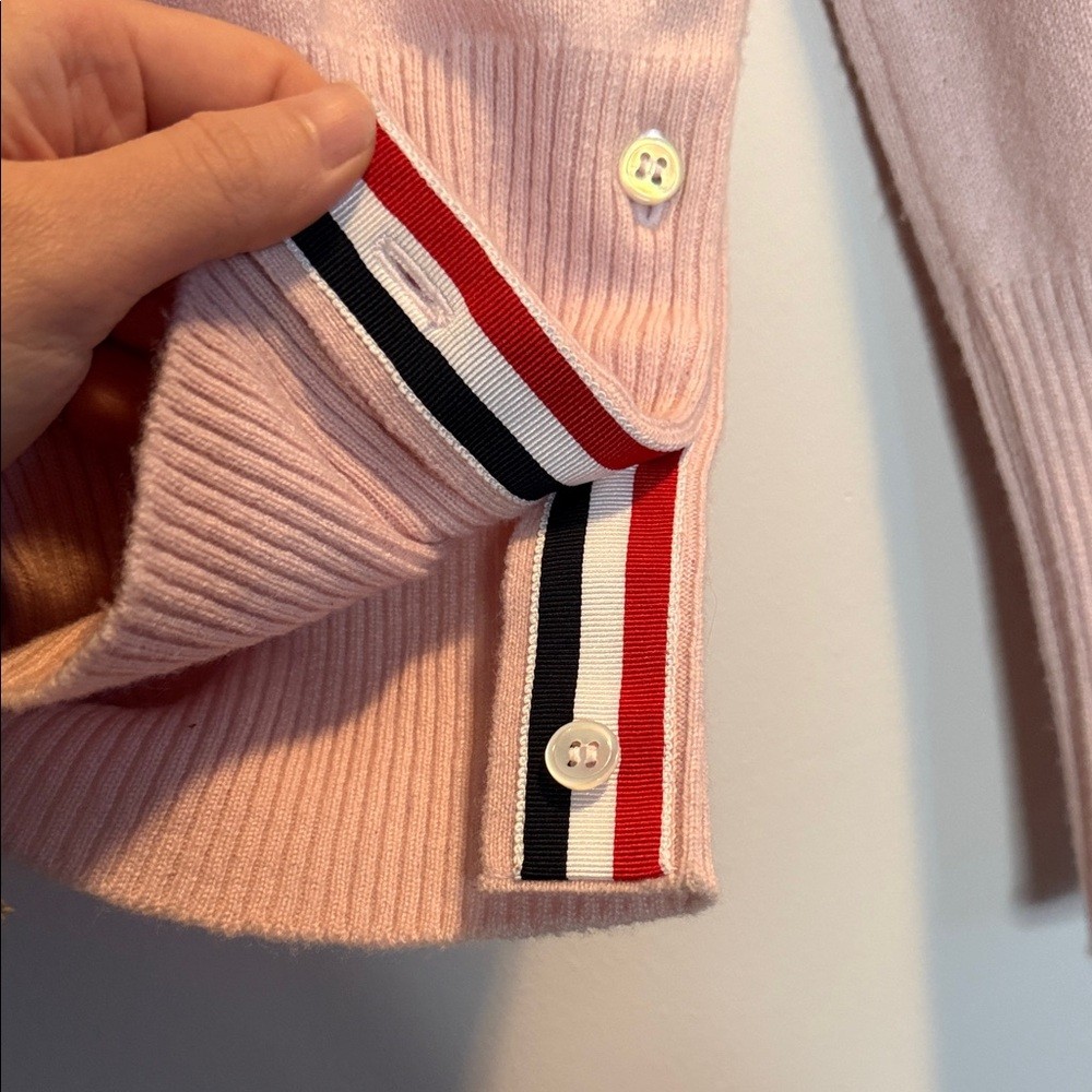 Thom Browne Light Pink Cashmere Sweater - photo 3