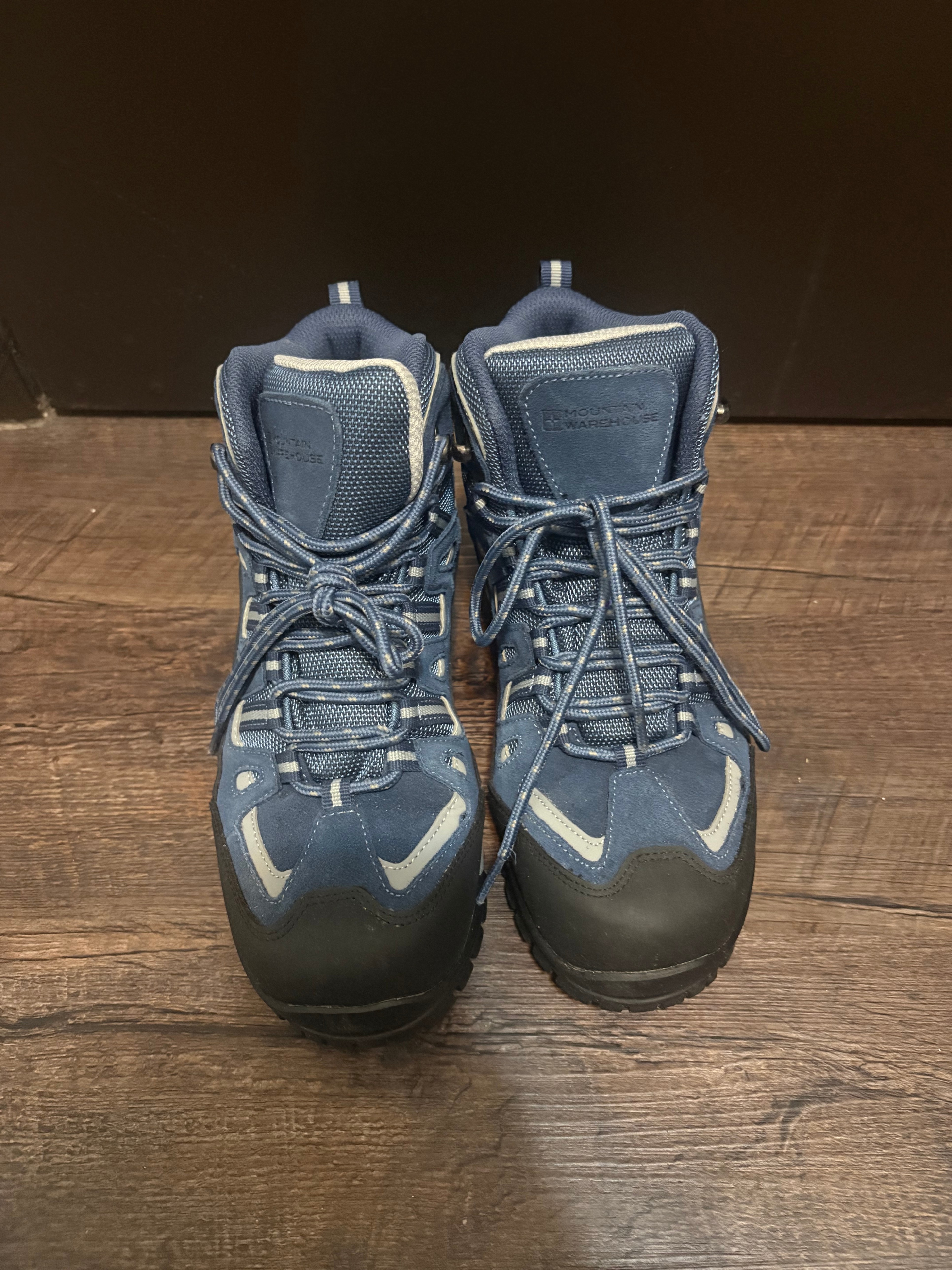 Woman's winter hiking shoes