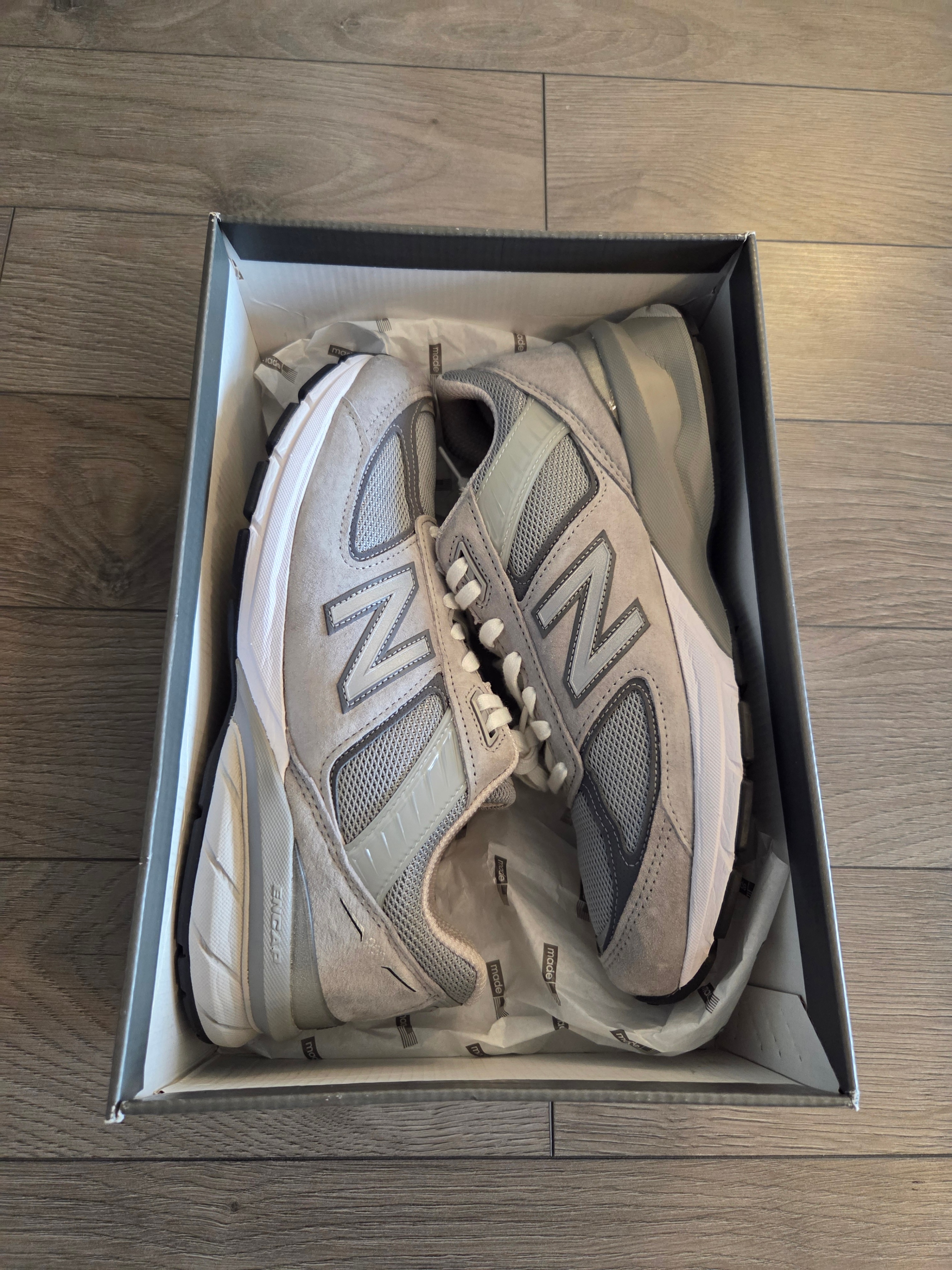 New Balance 990v5 Men's Running Shoes - Size 10 US (44 EU)