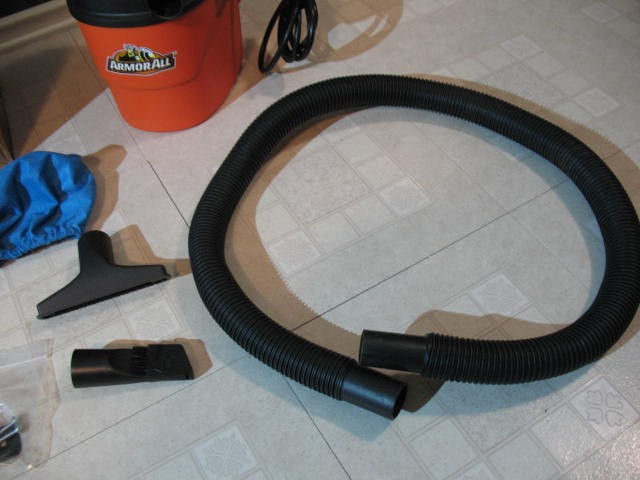 Armorall Compact Wet/Dry Shop Vac, LIKE NEW - photo 4