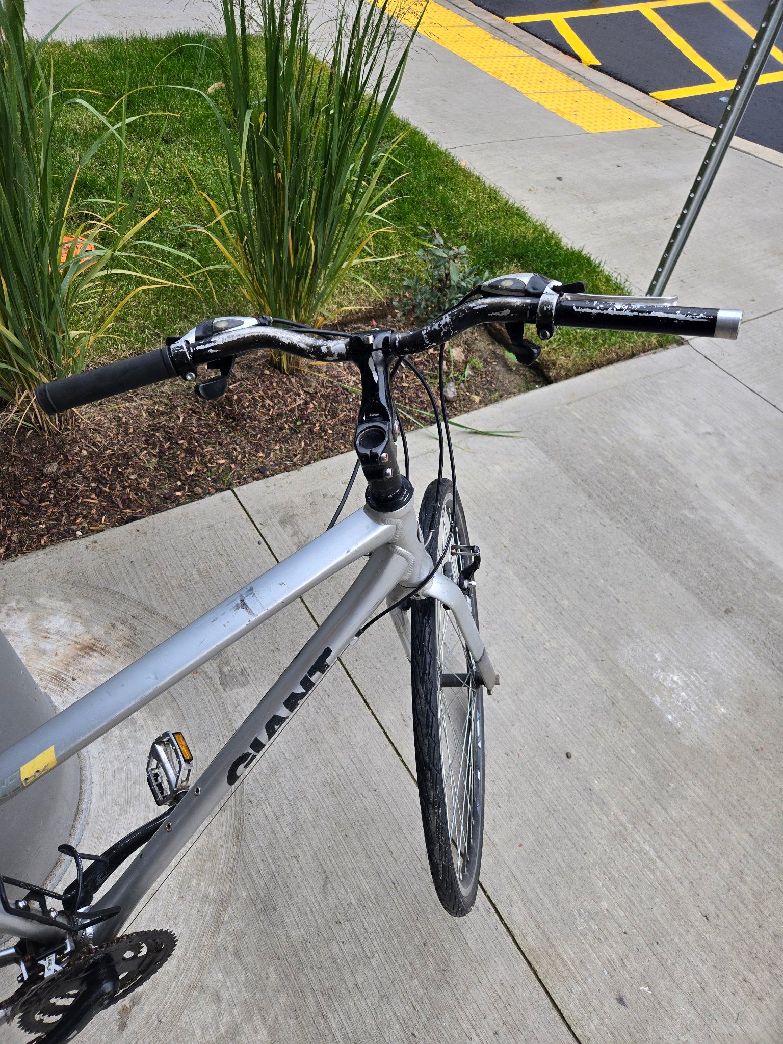 Giant Tran Send Hybrid Bike — Shifts Perfectly, AS-IS - photo 5