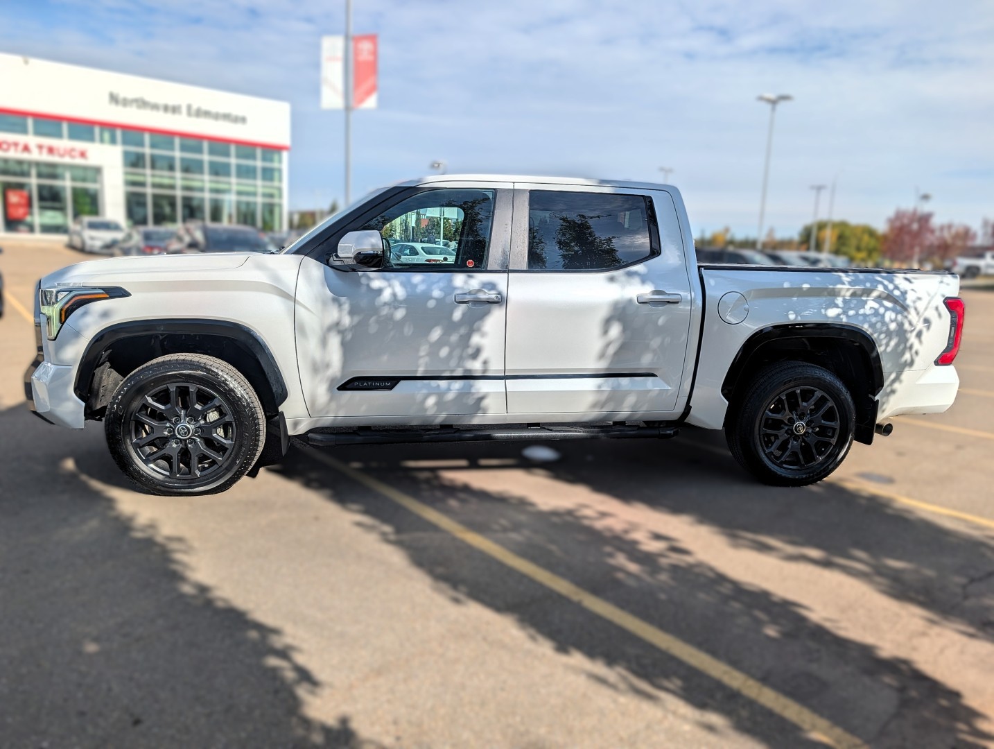 2024 Toyota Tundra - photo 3