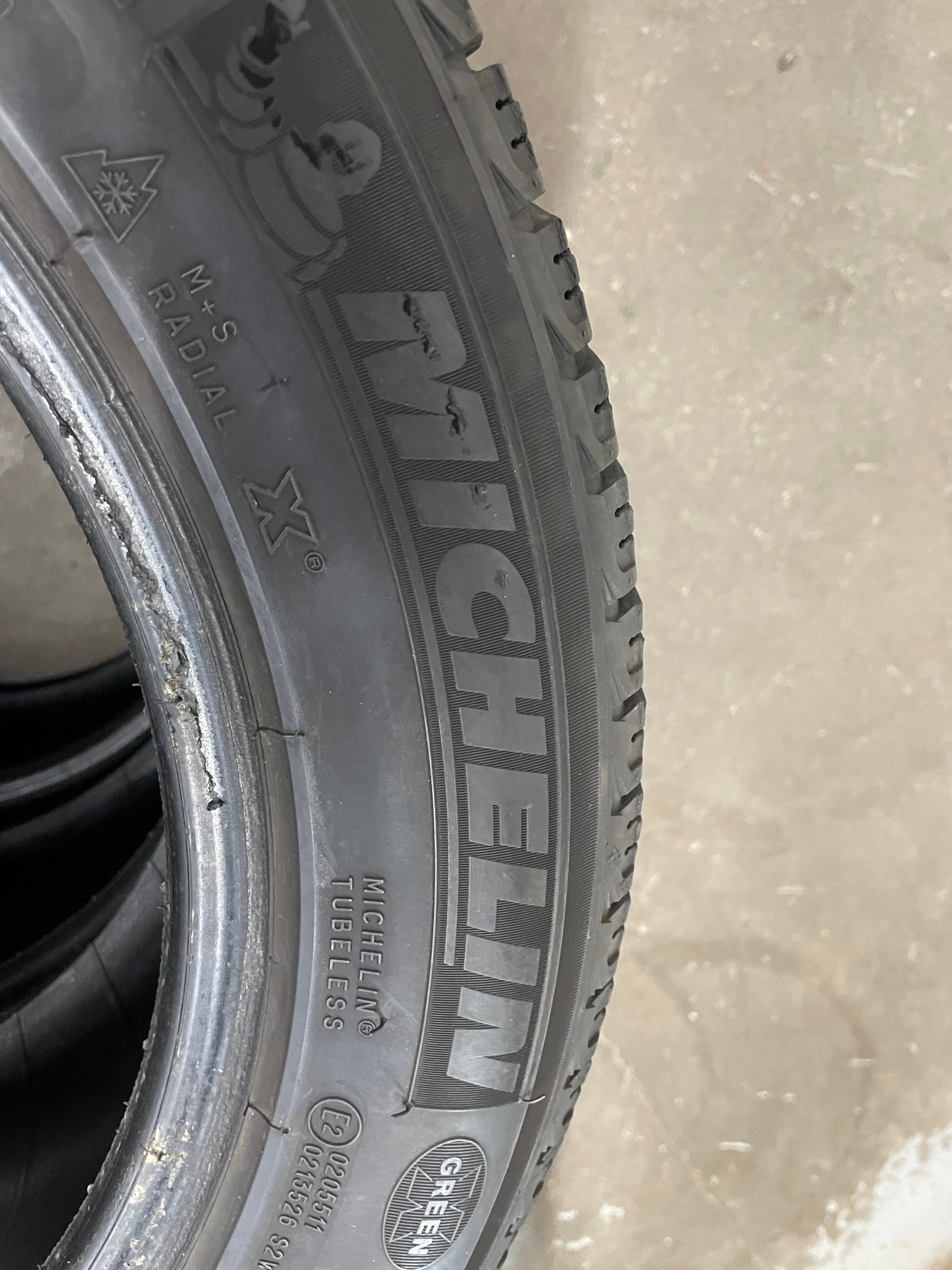 3 x P225/55R17 Michelin Xice Winter Tires - photo 4