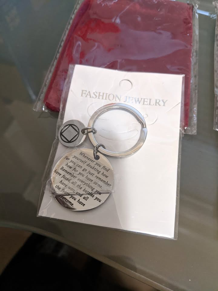 2 key chains, great gifts, $5 for both - photo 2
