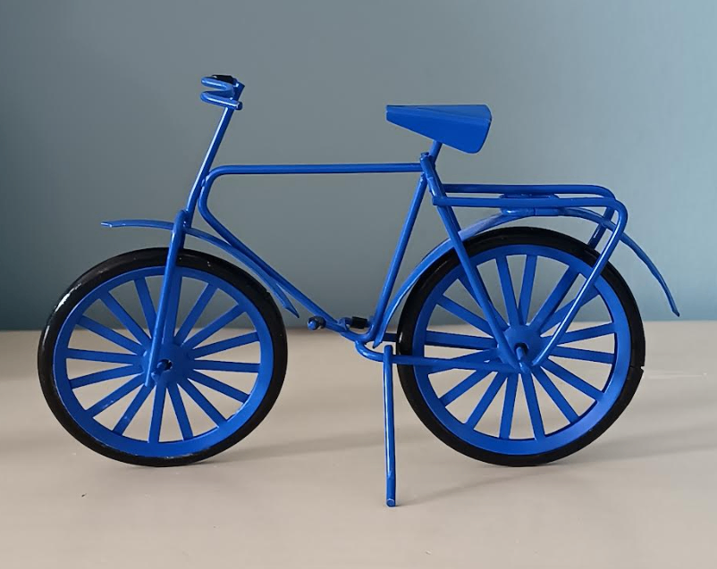 Vintage Miniature Metal Retro Bicycles Bikes red and blue - photo 4