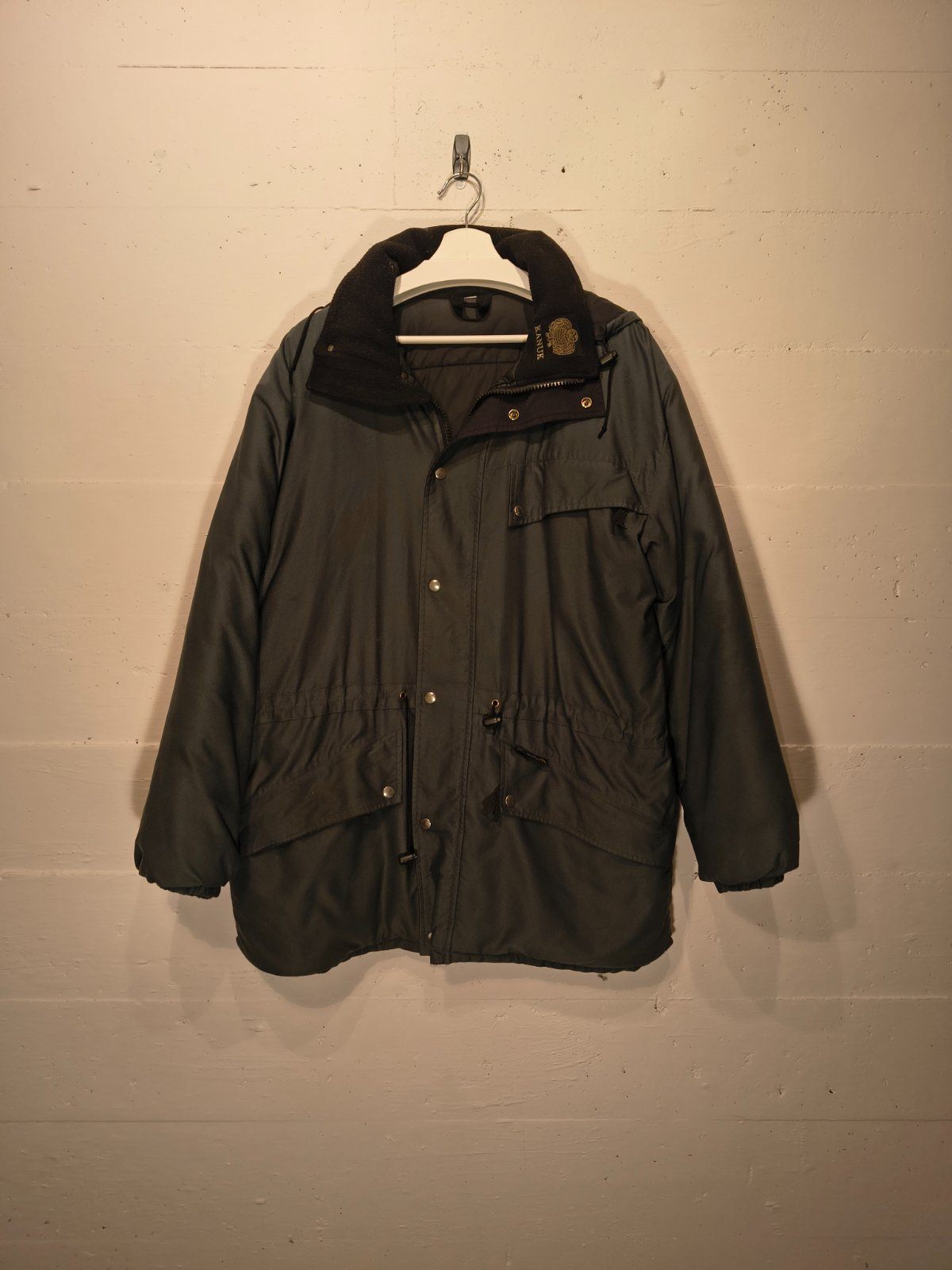 Vintage Kanuk Black Hooded Winter Parka Gold Owl Logo Made in