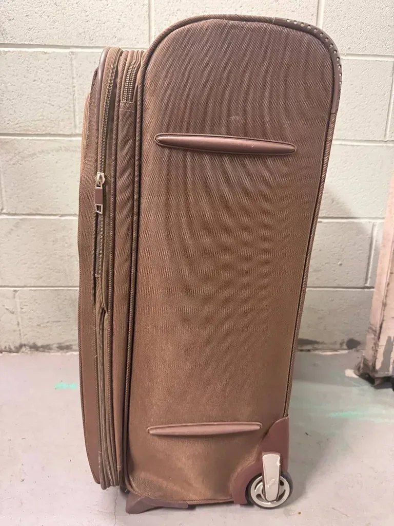 EMCORA Brown Softside Spinner Suitcase - photo 5