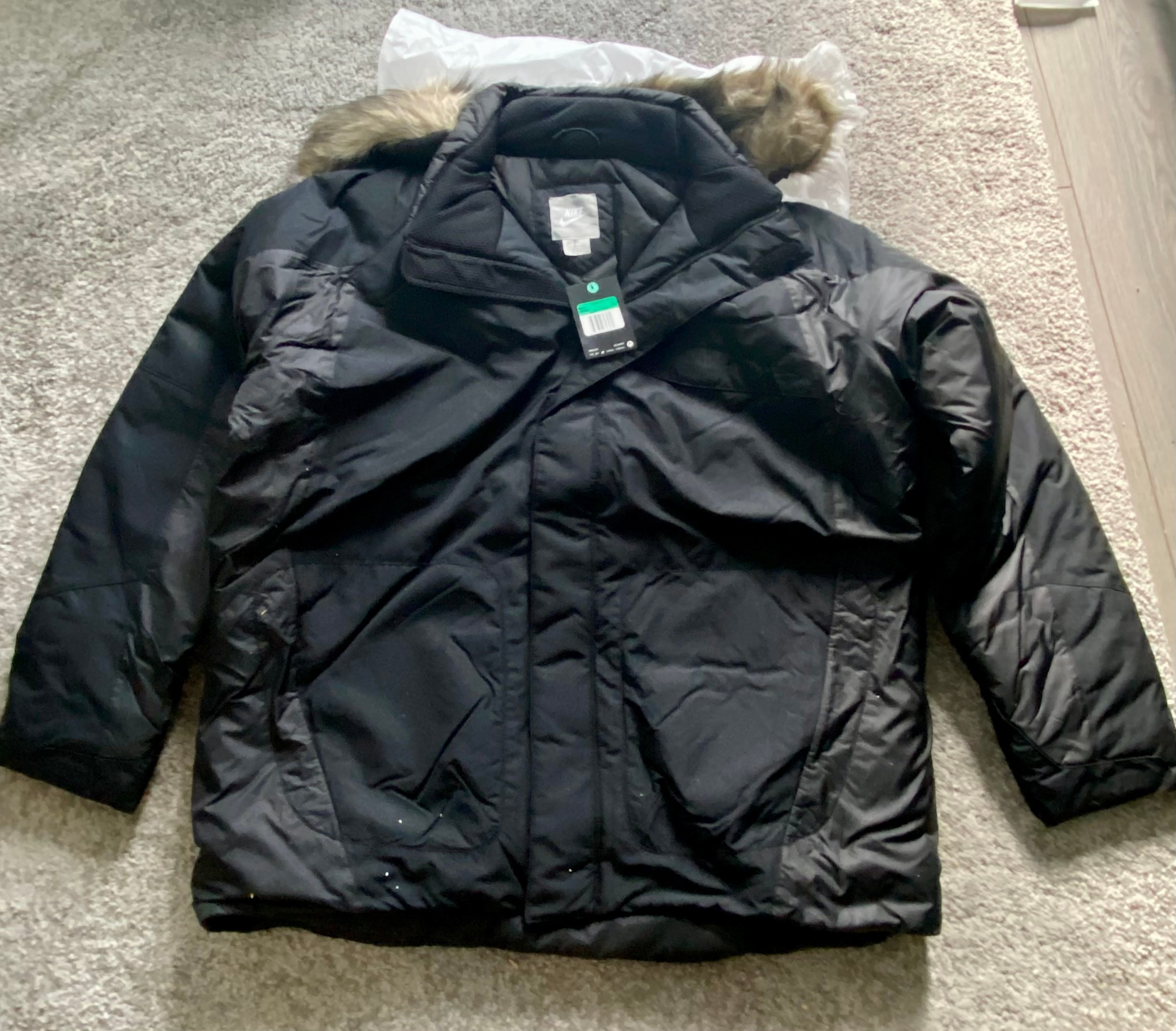 BRAND NEW NIKE WINTER JACKET - photo 4