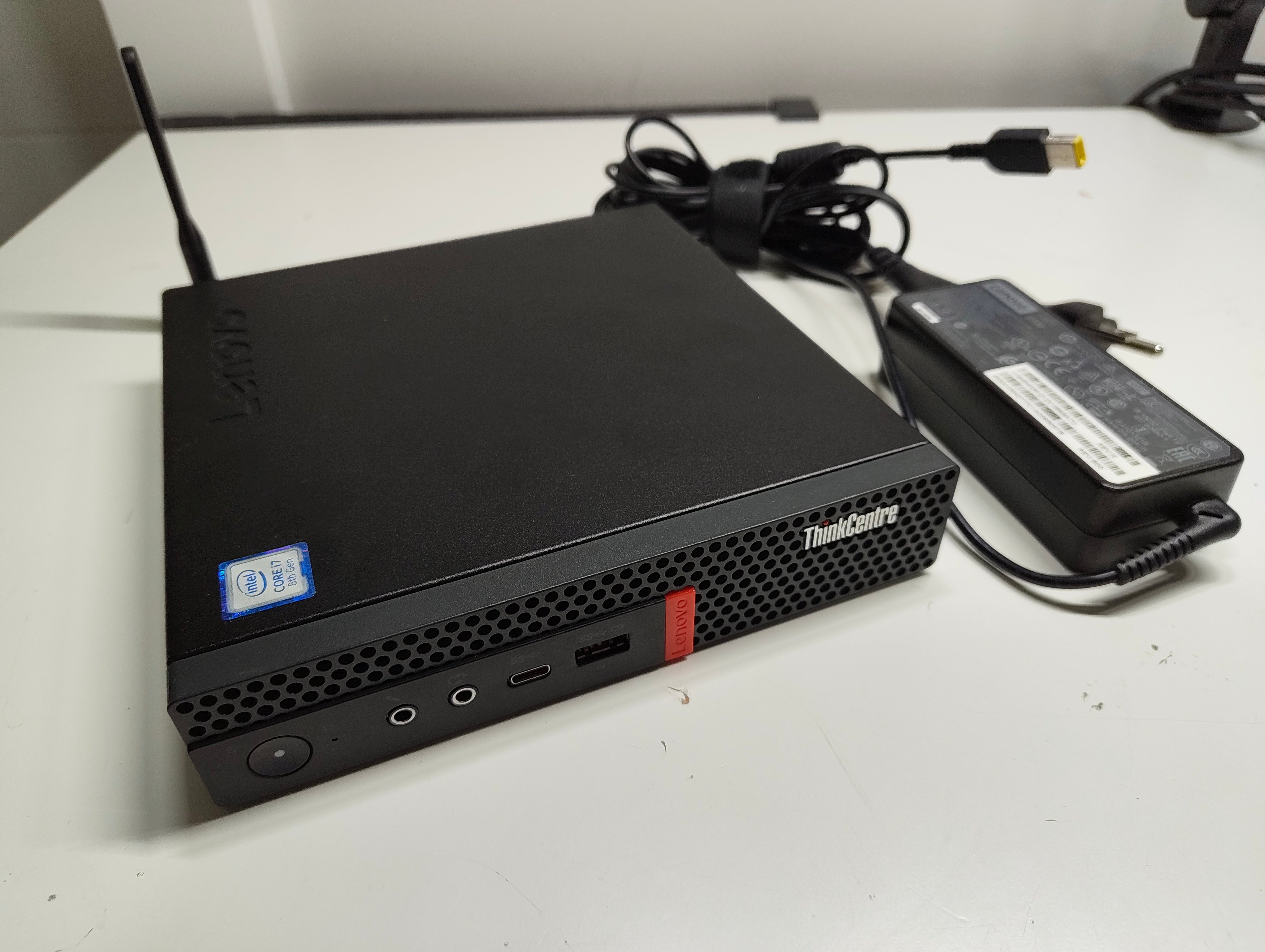 Lenovo M720q Mini PC / Intel 8th Gen i7-8700T / 8GB / 256GB - photo 2