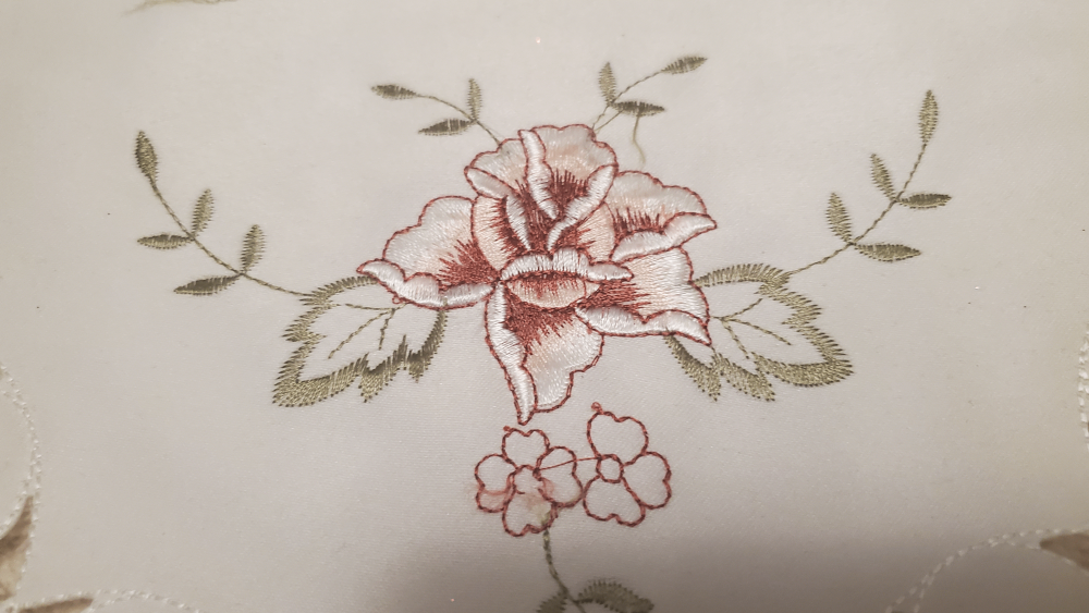 Elegant Embroidered Floral Doily Place Mat (17"x12") - photo 3