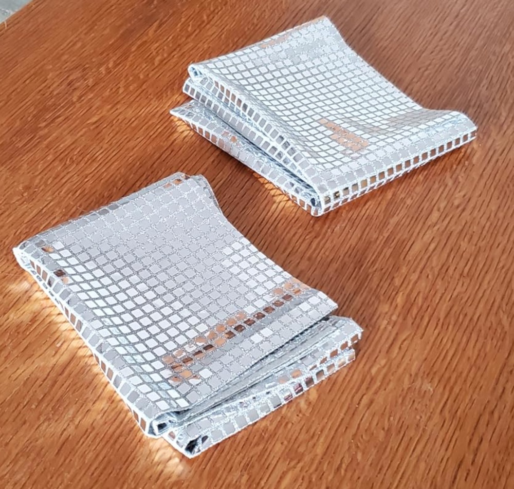 Brand New Silver Mirror Sequin Table Runners - 2 Piece Set - photo 4