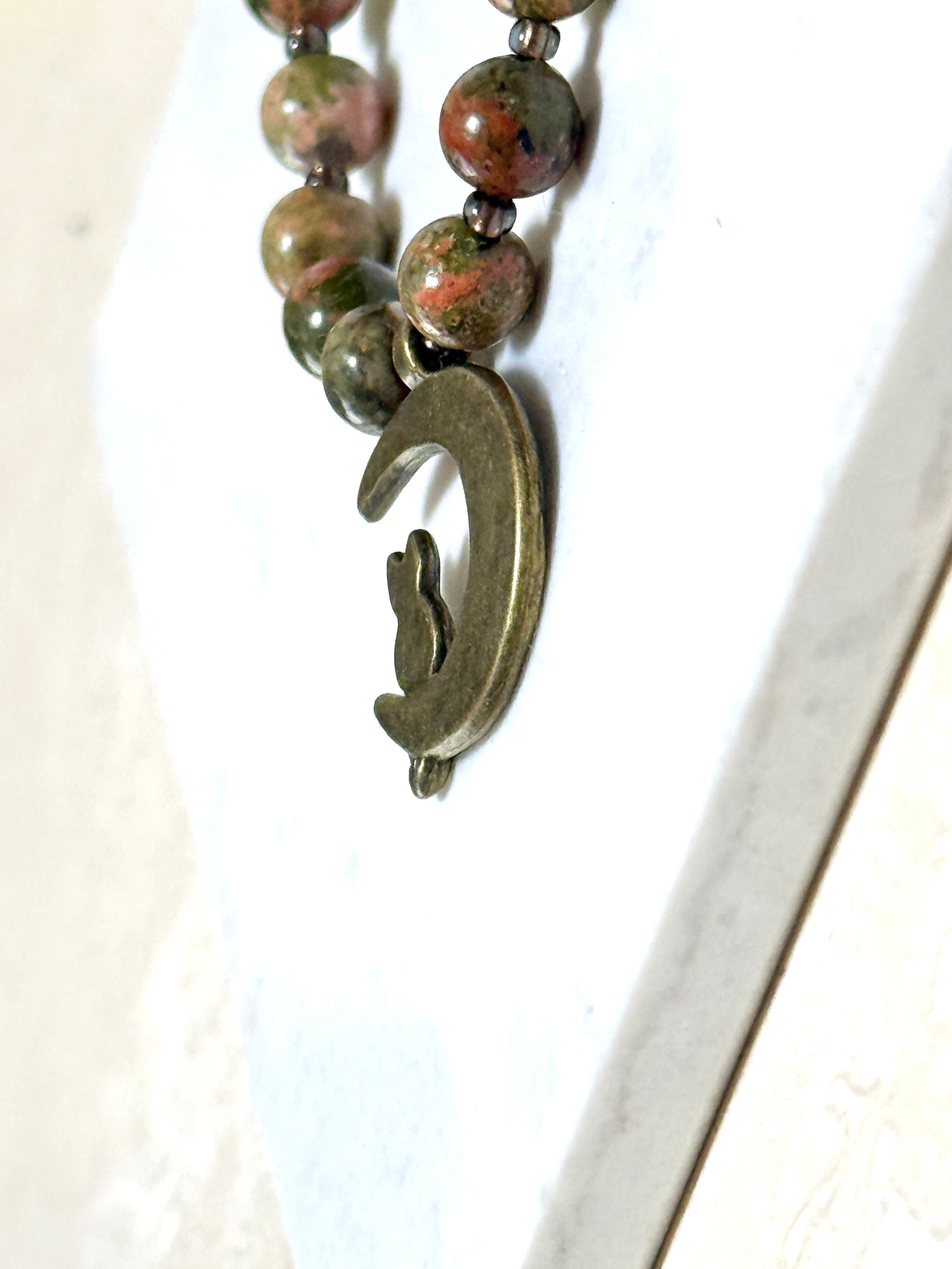 Green Unakite Short Necklace, Bronze Cat on the Moon Pendant - photo 5