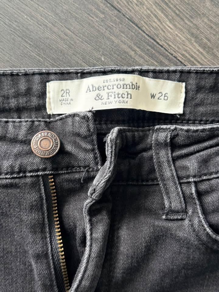 Abercrombie & Fitch Distressed Skinny Jeans - photo 4
