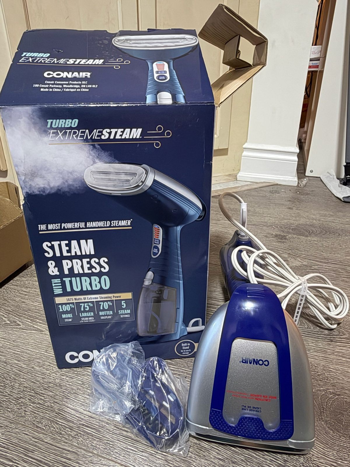 Conair Turbo Extremesteam steam and press with Turbo