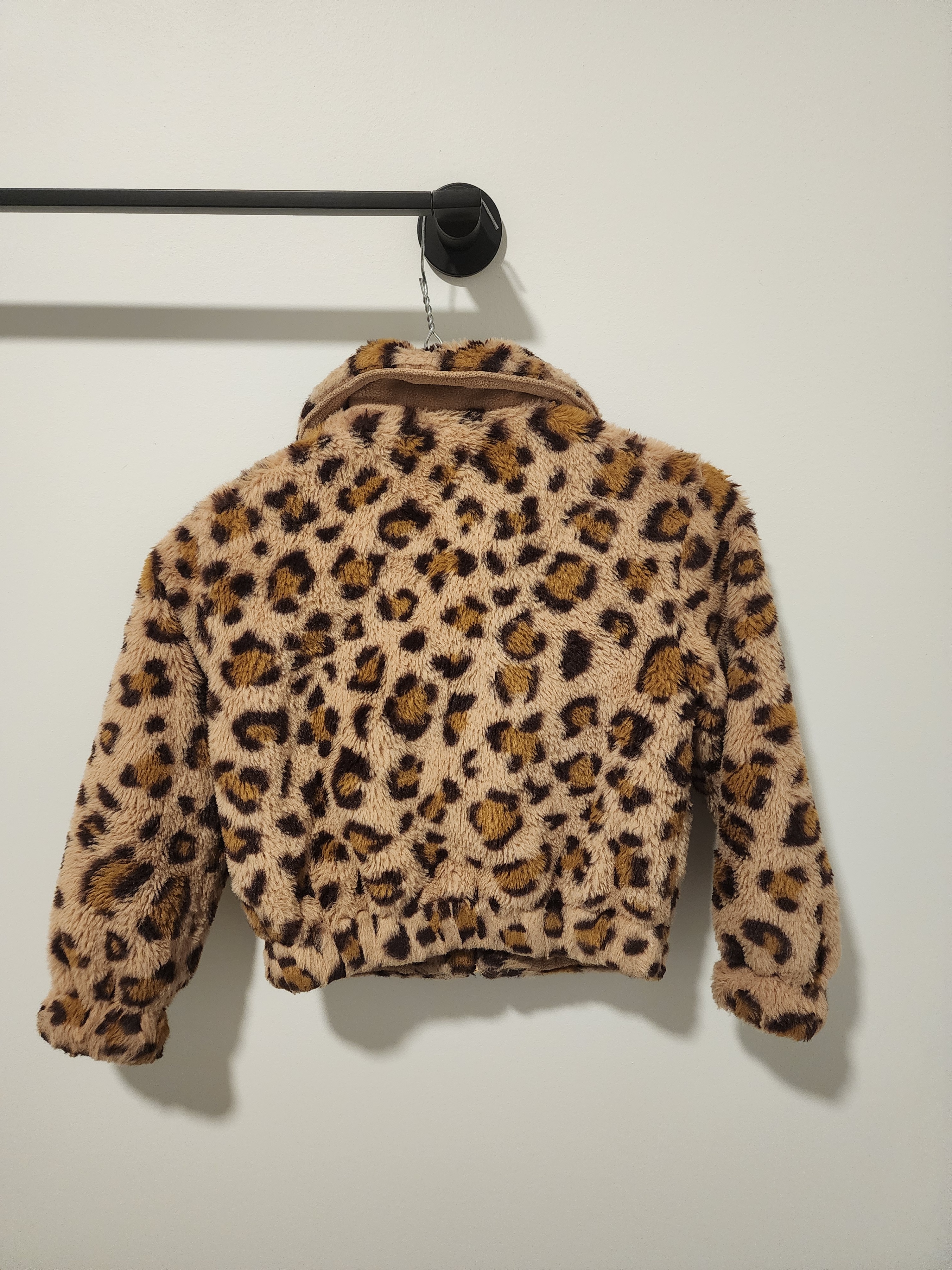 Cutesy kids age 5-6 sweater (measurements in ad) - photo 2