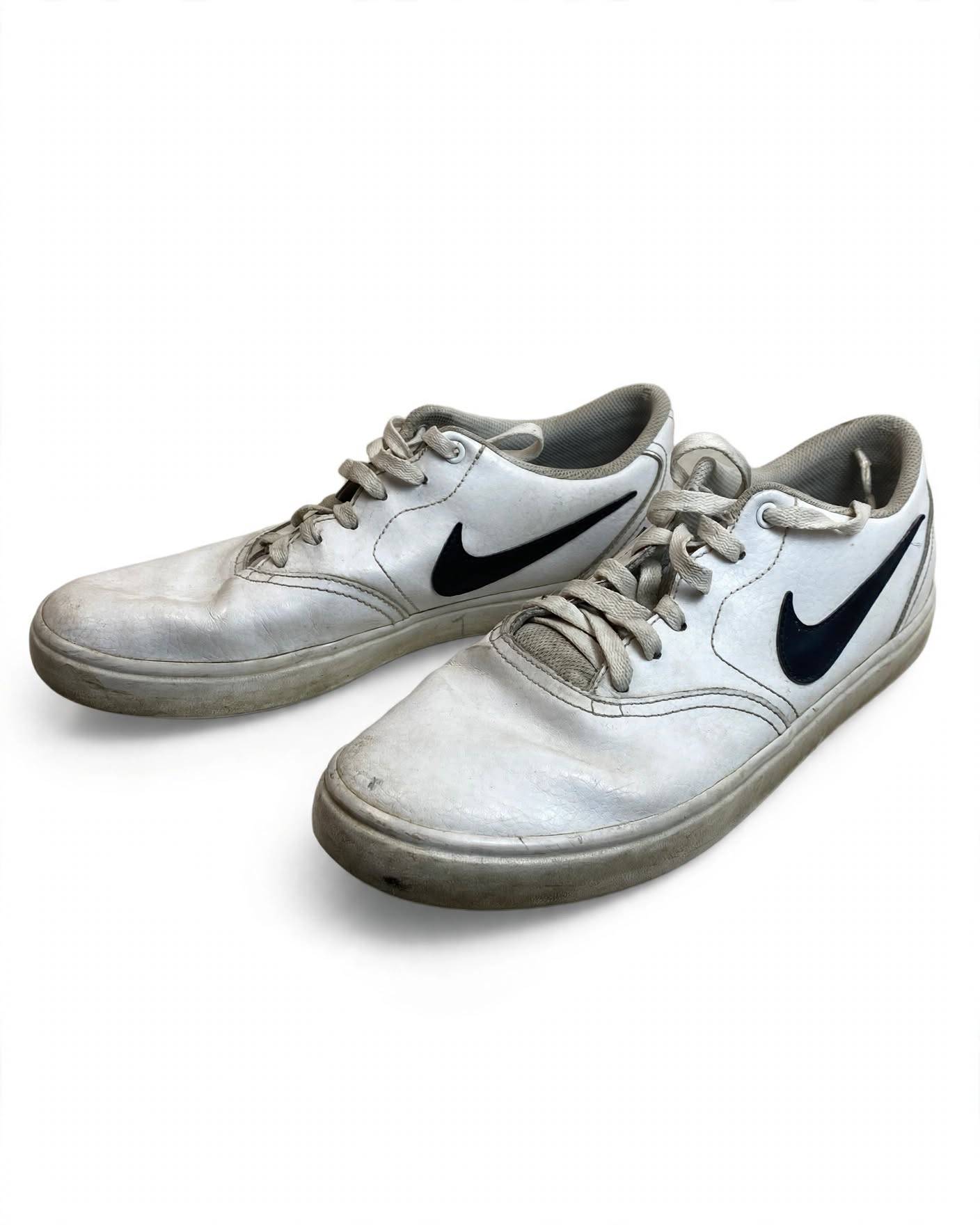 Nike SB Check Solarsoft White Navy Men's 11 Skate Shoes Used