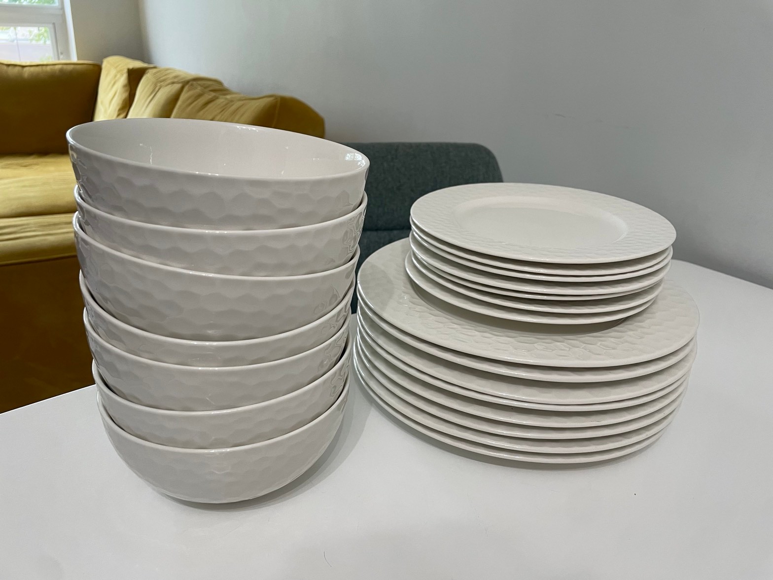 43-piece dinnerware lot, white and gold-rim china