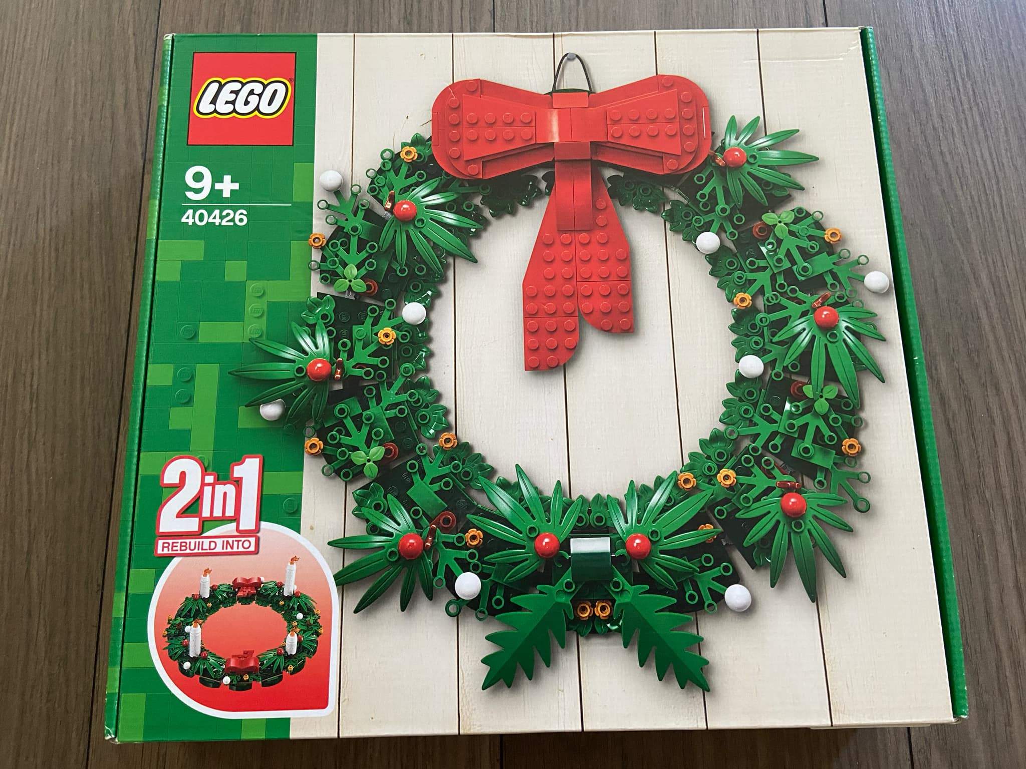 LEGO Iconic Christmas Wreath 2-in-1 (40426) - Brand New