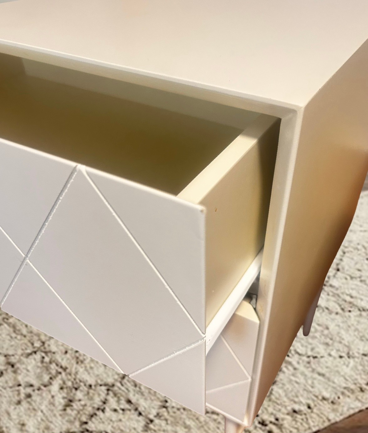 Set of 2 Modern White Nightstands - "Hudson Bay" - photo 3