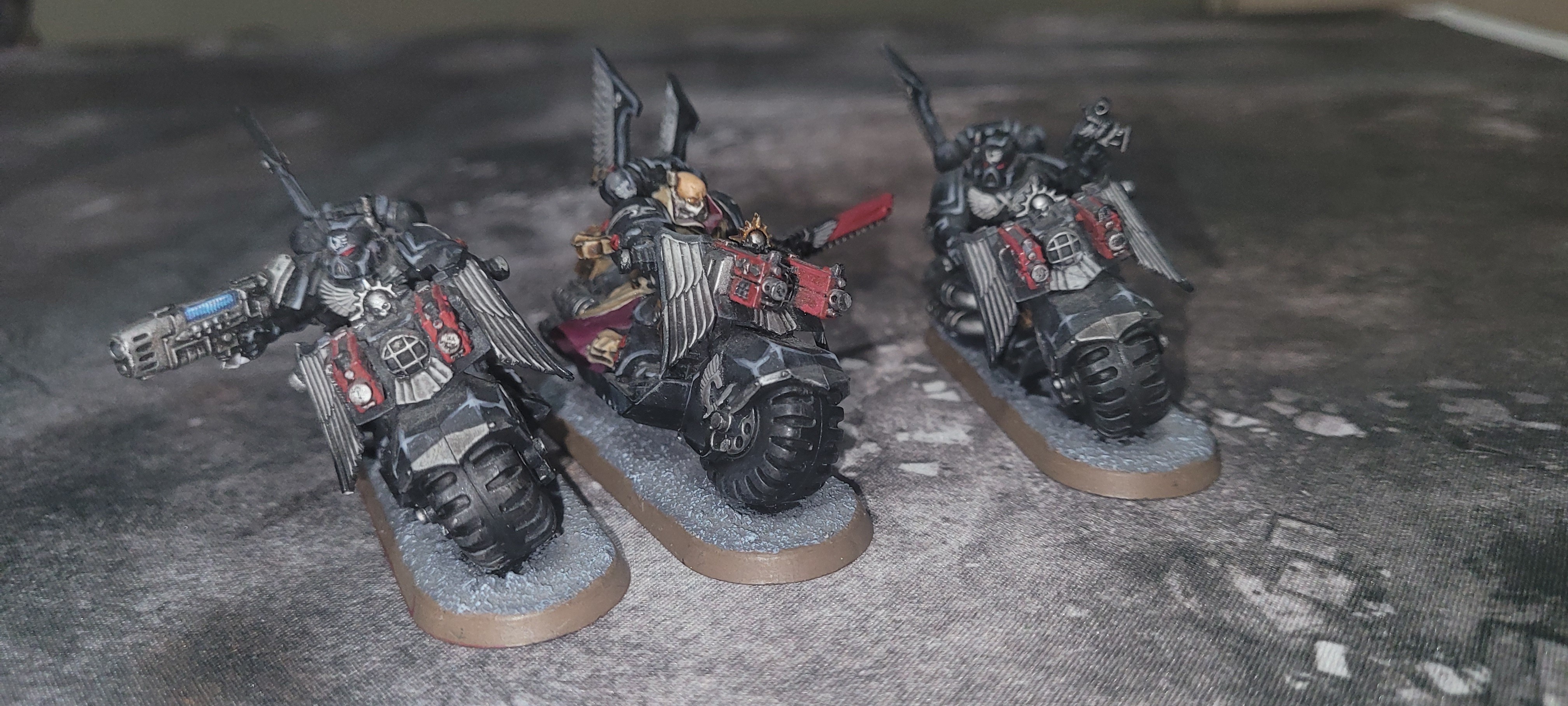 Warhammer 40K Dark Angels Bikers – 3 Painted Minis