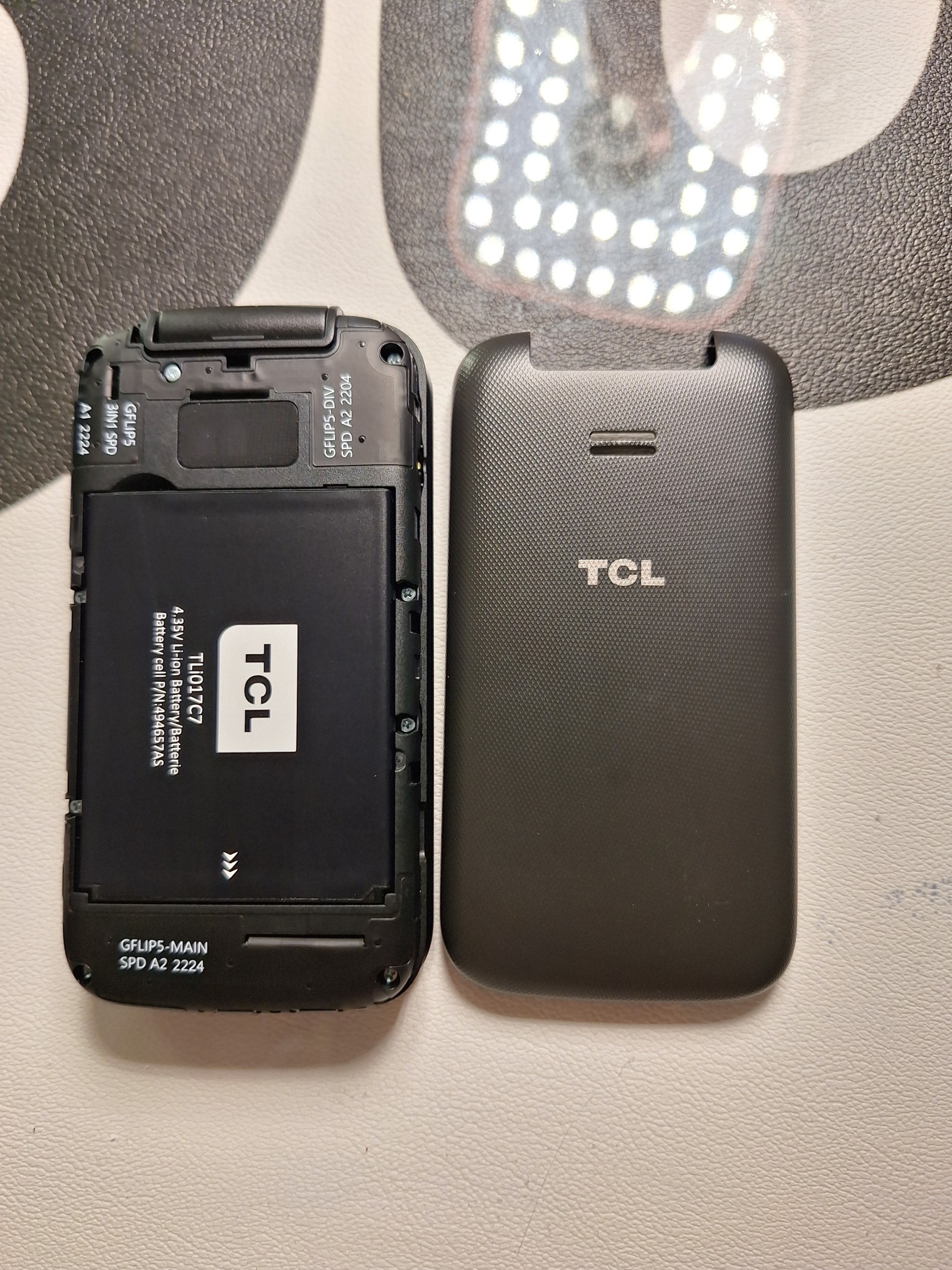 TCL Flip Phone 4058E PRICE FIRM