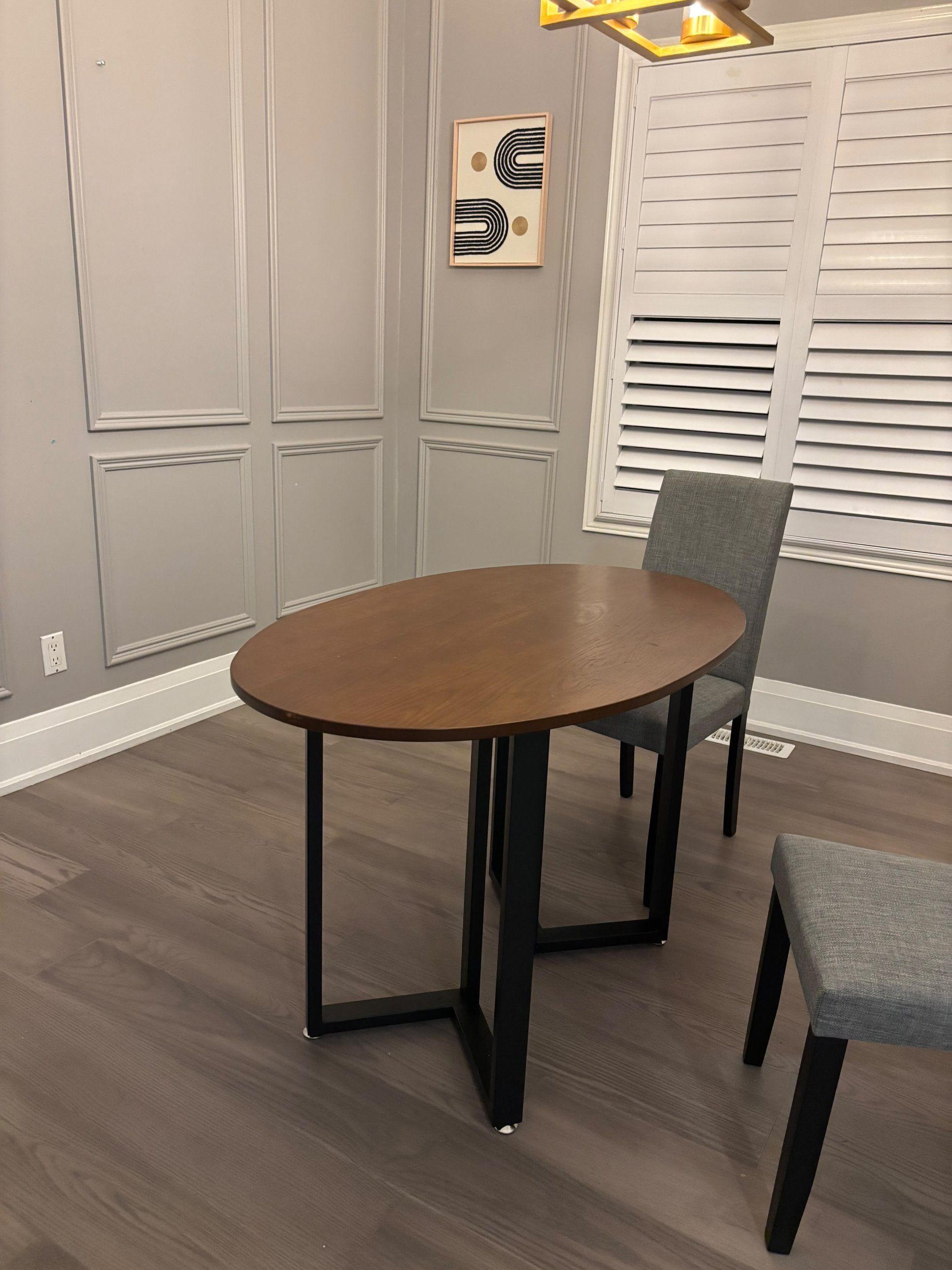 Round Walnut Dining Table + 2 Grey Chairs - Modern Set - photo 3
