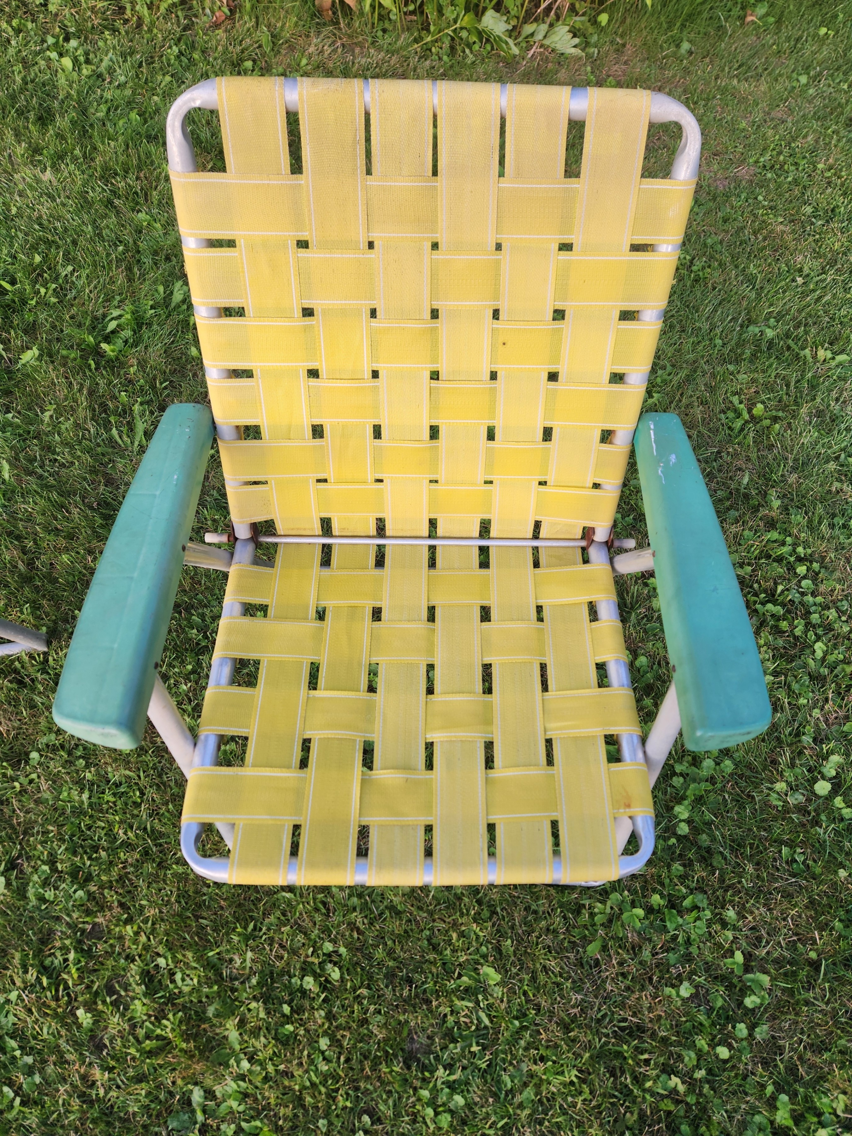 Vintage 1970s Aluminum Folding Lawn Chairs – Yellow – Set of 2 - photo 5