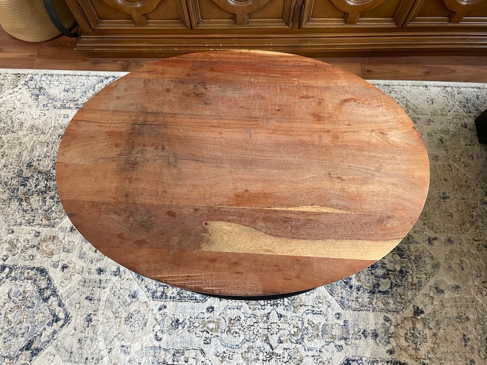 Oval wood-top coffee table - photo 2