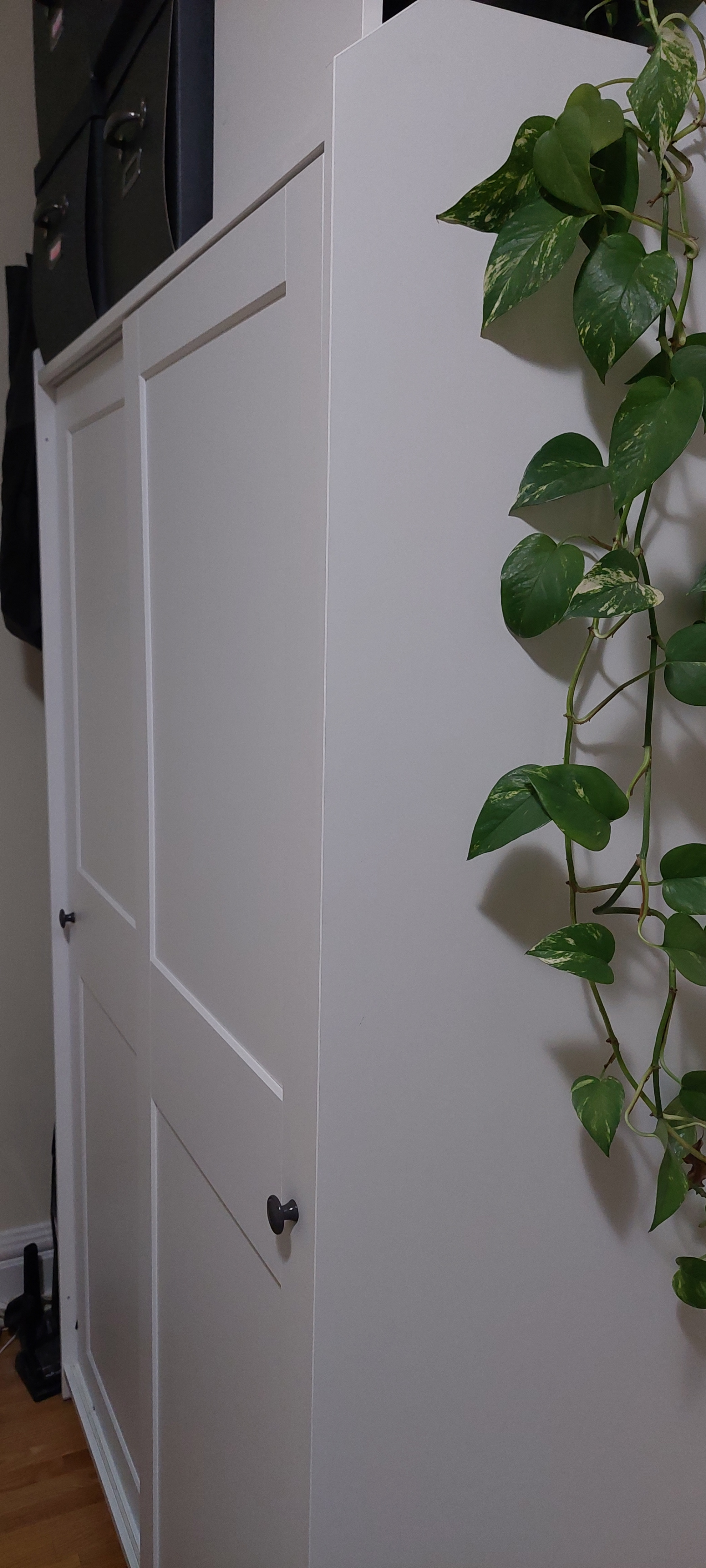 IKEA HAUGA Wardrobe with Sliding Doors – White - photo 3