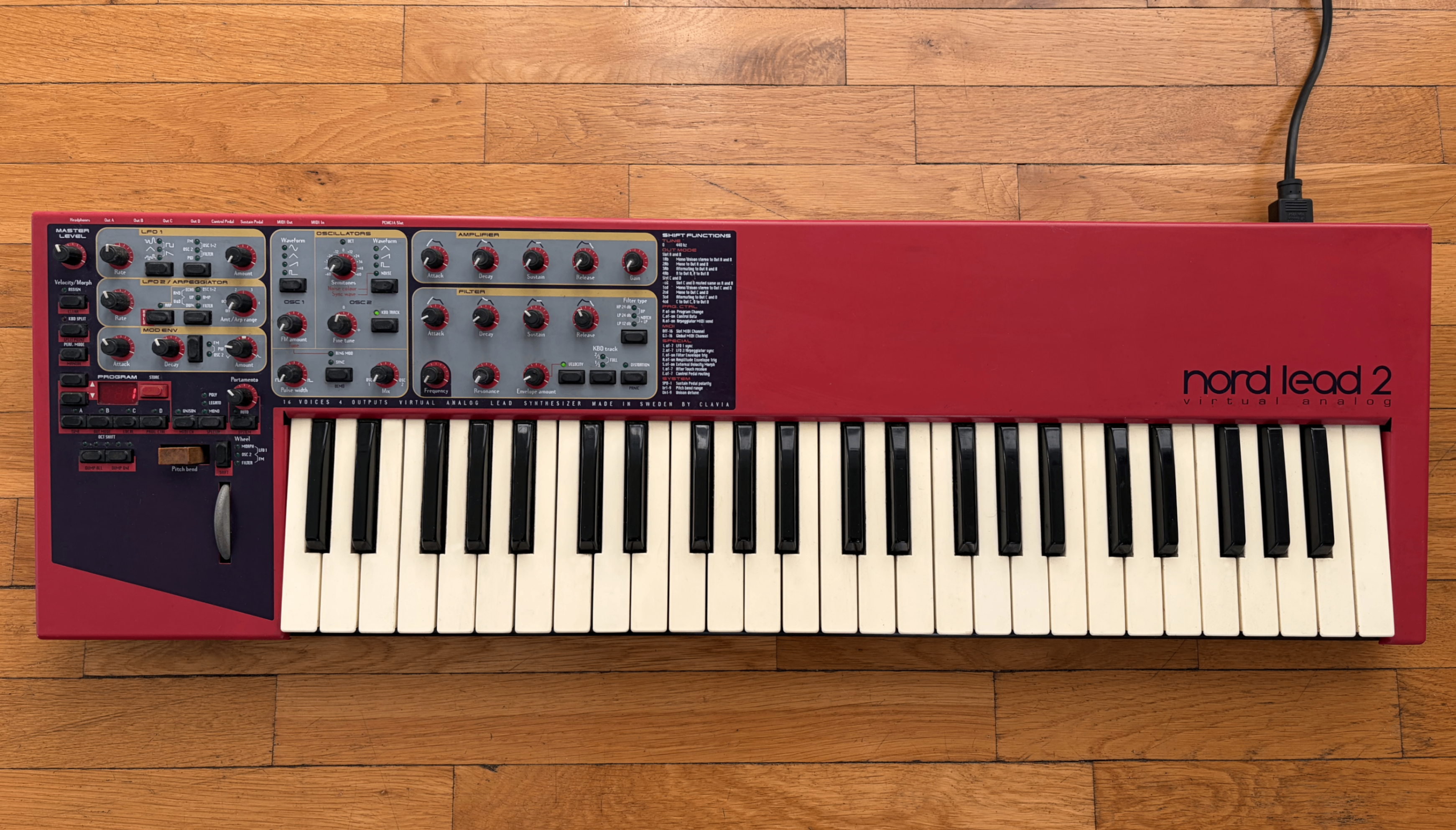 Clavia Nord 2 lead Analog Modeling Synthesizer