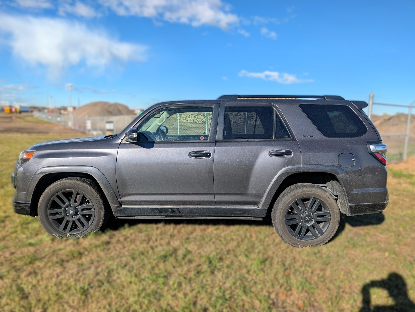 2021 Toyota 4Runner Limited Nightshade - photo 2