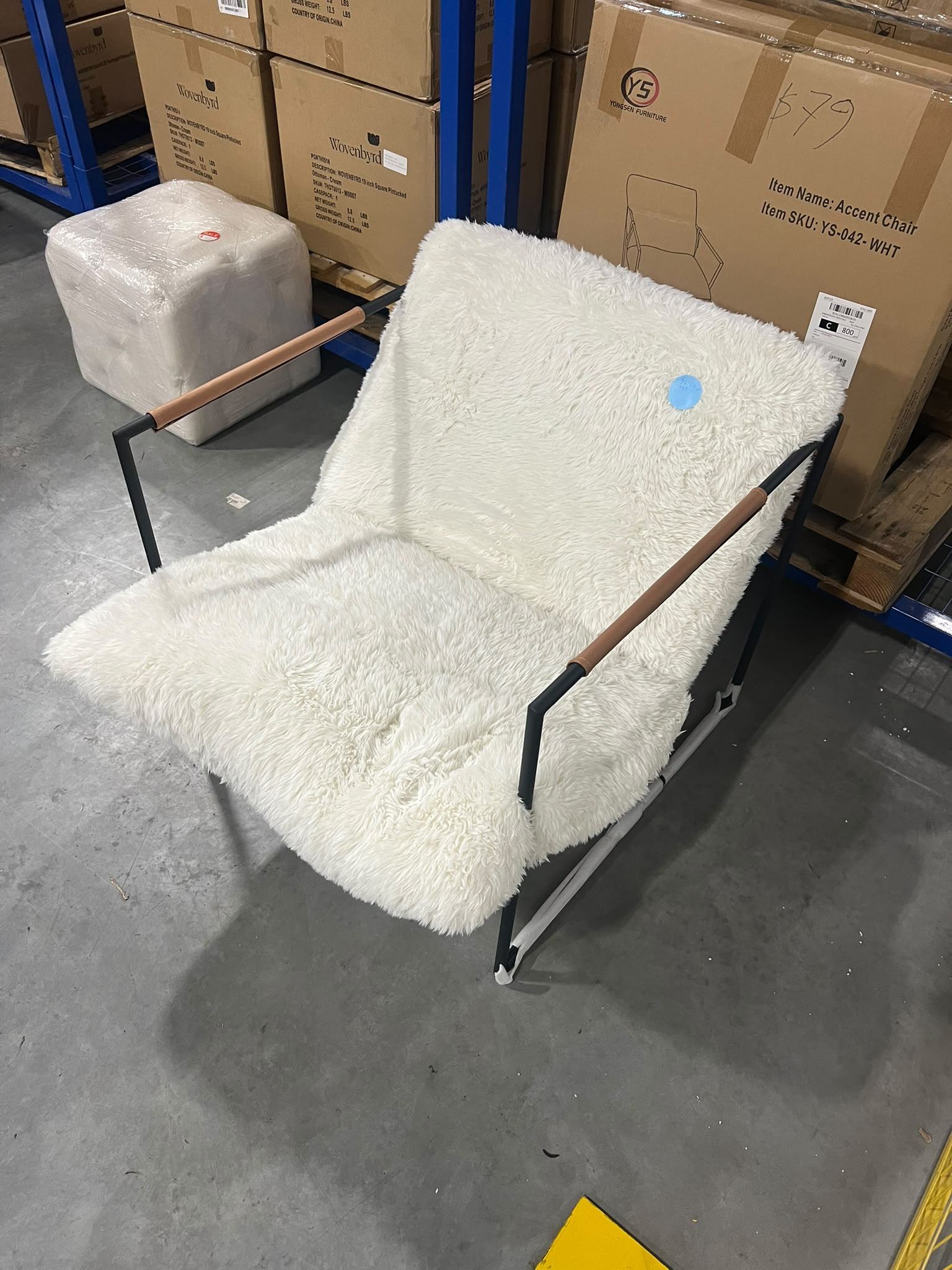 Accent Chair $79 🪑 Brand New – White Faux Fur, Metal Frame - photo 3